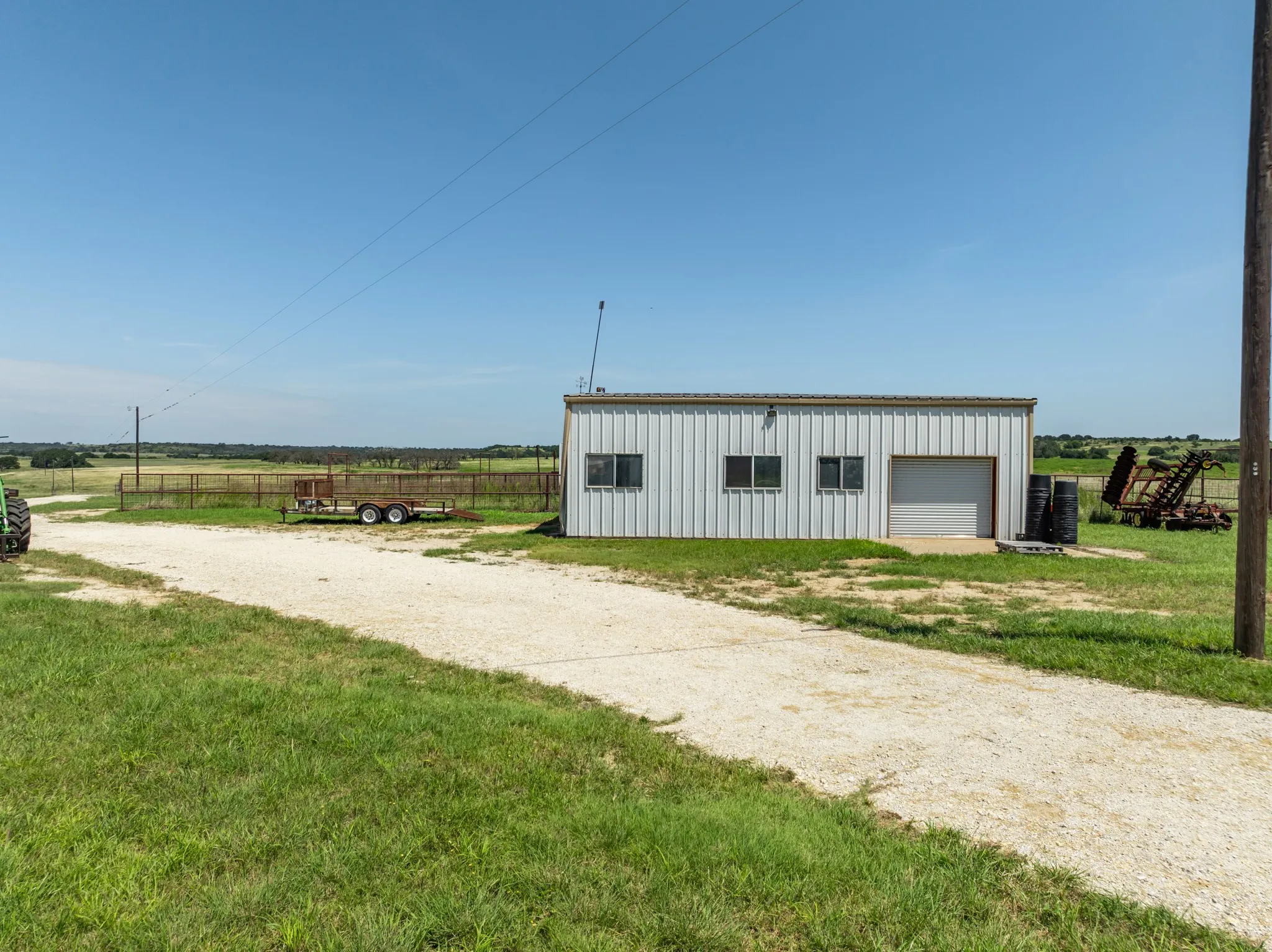Ranch For Sale in Hamilton County , 3485 County Road 530, Evant, Texas 76525, 0, 0, Garage spaces, 0 Sqft, built in 1925, mls#20885631, Real Estate Agent in Evant, Homes For Sale in Hamilton county, Homes For Sale in Evant, Realtor in Evant Texas, Real Estate Brokerage Independent Realty Texas, Luminita Cordes Realtor