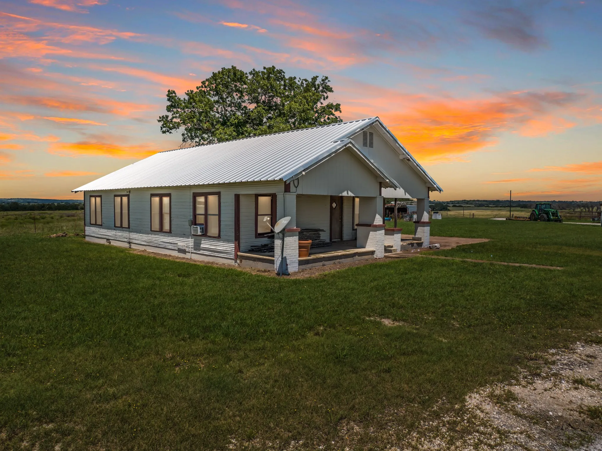 Ranch For Sale in Hamilton County , 3485 County Road 530, Evant, Texas 76525, 0, 0, Garage spaces, 0 Sqft, built in 1925, mls#20885631, Real Estate Agent in Evant, Homes For Sale in Hamilton county, Homes For Sale in Evant, Realtor in Evant Texas, Real Estate Brokerage Independent Realty Texas, Luminita Cordes Realtor