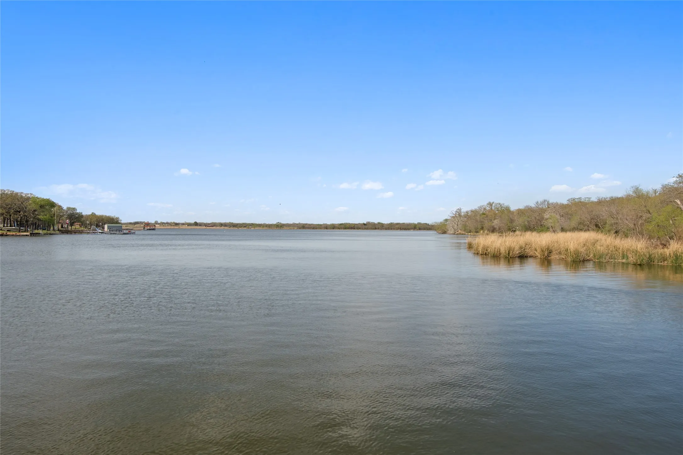 Single Family Residence For Sale in Johnson County , 63 Live Oak Street, Alvarado, Texas 76009, 2 Bedroom, 1 Bathroom, Garage spaces, 900 Sqft, built in 2022, mls#20885689, Real Estate Agent in Alvarado, Homes For Sale in Johnson county, Homes For Sale in Alvarado, Realtor in Alvarado Texas, Real Estate Brokerage Independent Realty Texas, Luminita Cordes Realtor