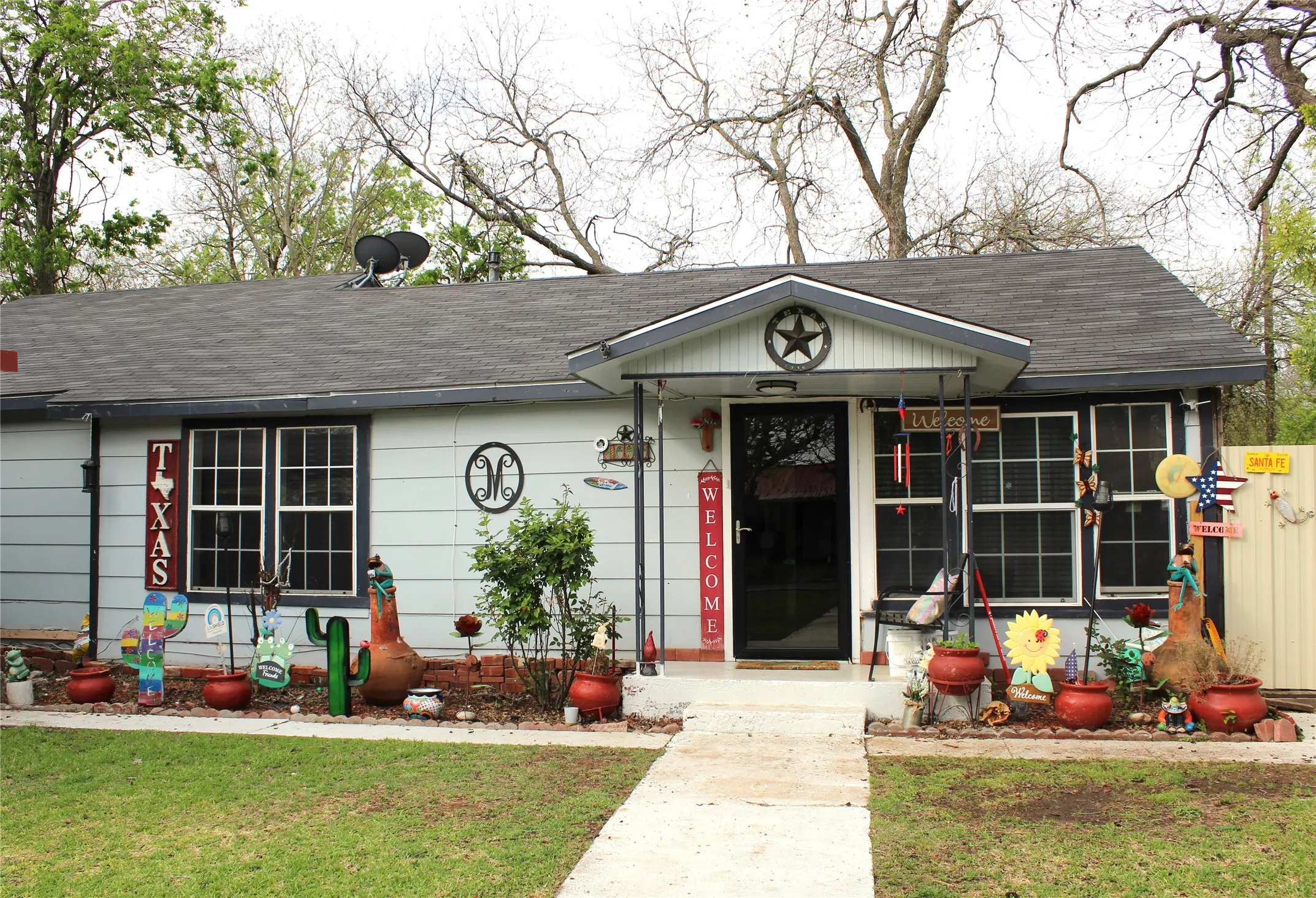 Single Family Residence For Sale in Erath County , 1090 N Race Street, Stephenville, Texas 76401, 4 Bedroom, 2 Bathroom, Garage spaces, 1,894 Sqft, built in 1960, mls#20887648, Real Estate Agent in Stephenville, Homes For Sale in Erath county, Homes For Sale in Stephenville, Realtor in Stephenville Texas, Real Estate Brokerage Independent Realty Texas, Luminita Cordes Realtor