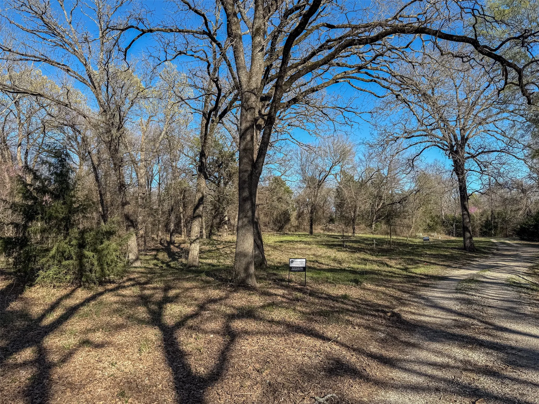 Unimproved Land For Sale in Hunt County , 2116 S Oaks Lane, Lone Oak, Texas 75453, 0, 0, Garage spaces, 0 Sqft, built in 0, mls#20876240, Real Estate Agent in Lone Oak, Homes For Sale in Hunt county, Homes For Sale in Lone Oak, Realtor in Lone Oak Texas, Real Estate Brokerage Independent Realty Texas, Luminita Cordes Realtor