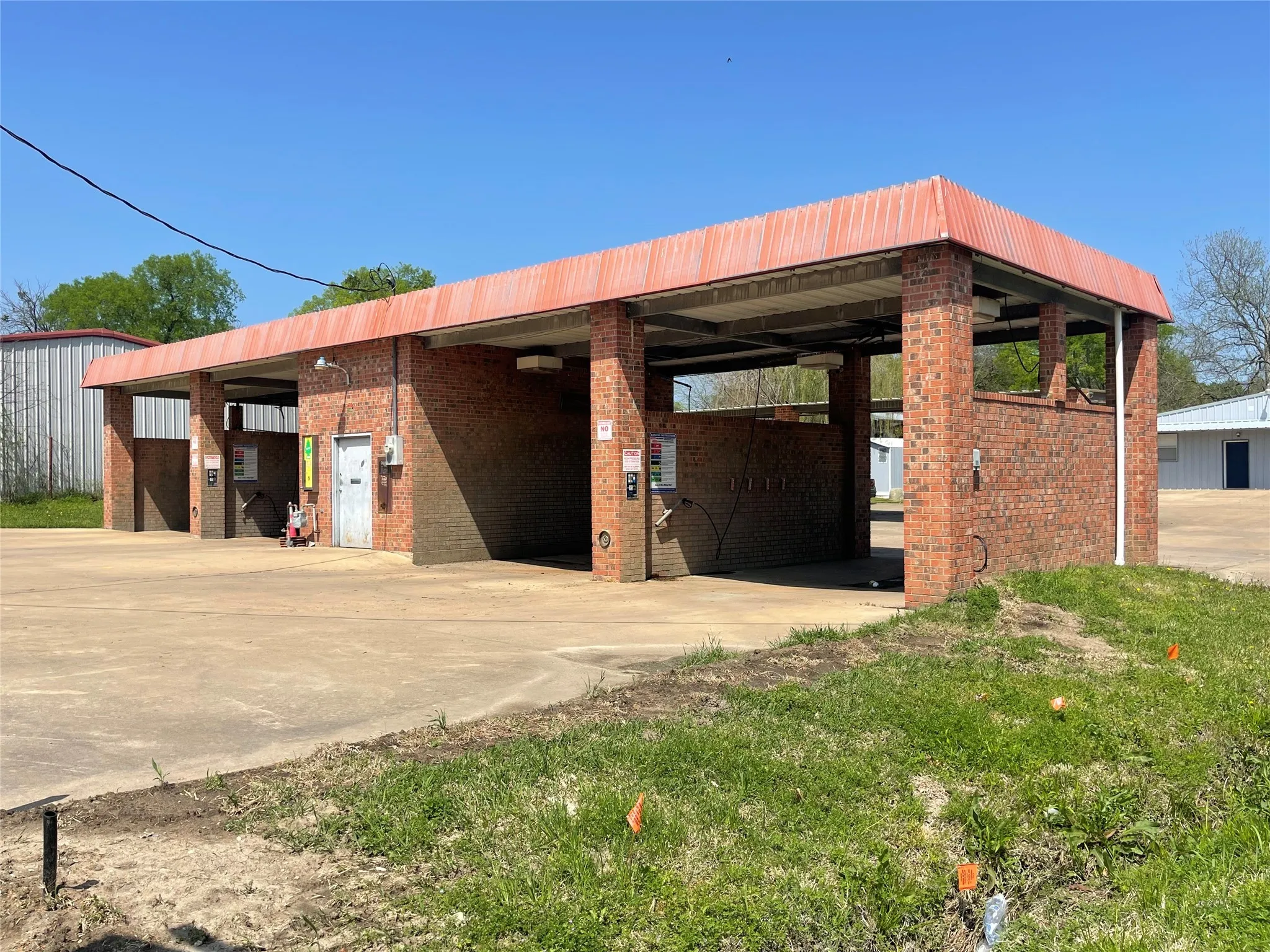 4 Bay Car Wash