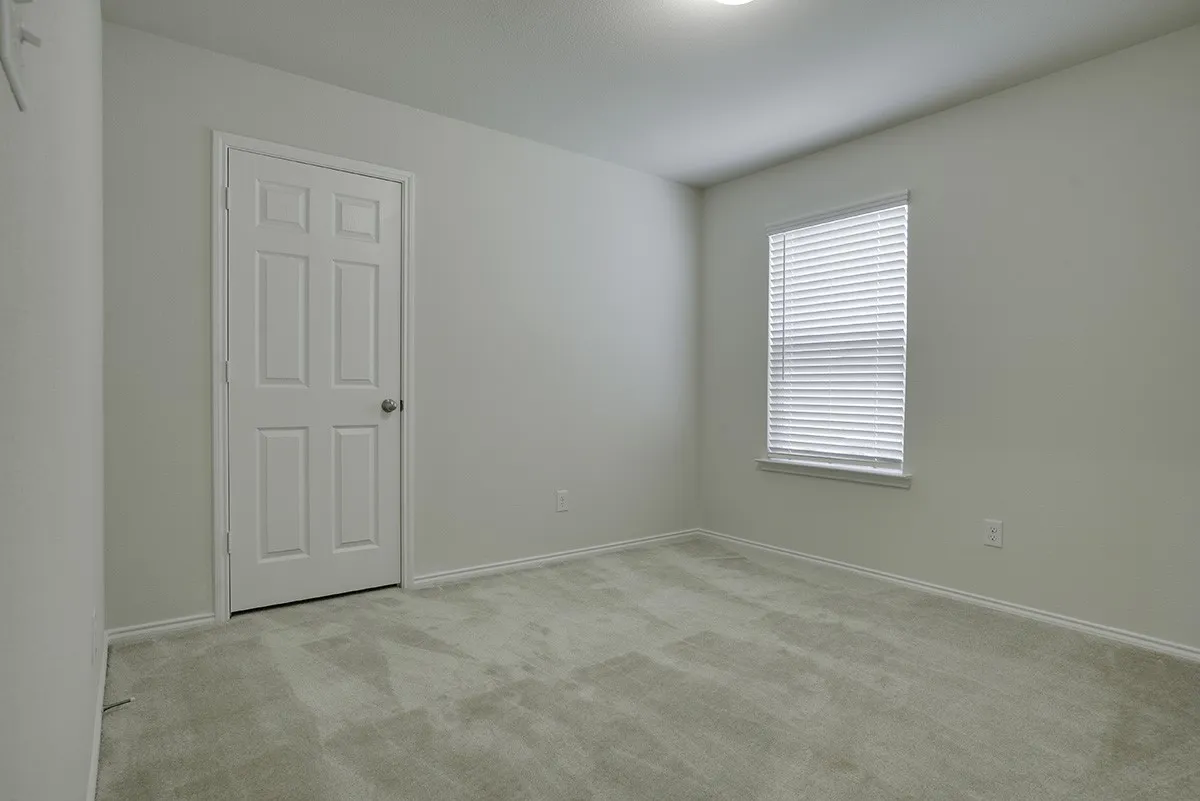 Single Family Residence For Sale in Kaufman County , 1617 Drasco Drive, Forney, Texas 75126, 4 Bedroom, 3 Bathroom, 2 Garage spaces, 1,941 Sqft, built in 2021, Preowned, Price $300,000, mls#20867512, Real Estate Agent in Forney, Homes For Sale in Kaufman county, Homes For Sale in Forney, Realtor in Forney Texas, Real Estate Brokerage Independent Realty Texas, Luminita Cordes Realtor