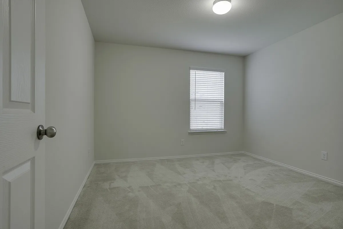 Single Family Residence For Sale in Kaufman County , 1617 Drasco Drive, Forney, Texas 75126, 4 Bedroom, 3 Bathroom, 2 Garage spaces, 1,941 Sqft, built in 2021, Preowned, Price $300,000, mls#20867512, Real Estate Agent in Forney, Homes For Sale in Kaufman county, Homes For Sale in Forney, Realtor in Forney Texas, Real Estate Brokerage Independent Realty Texas, Luminita Cordes Realtor