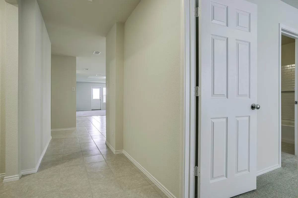 Single Family Residence For Sale in Kaufman County , 1617 Drasco Drive, Forney, Texas 75126, 4 Bedroom, 3 Bathroom, 2 Garage spaces, 1,941 Sqft, built in 2021, Preowned, Price $300,000, mls#20867512, Real Estate Agent in Forney, Homes For Sale in Kaufman county, Homes For Sale in Forney, Realtor in Forney Texas, Real Estate Brokerage Independent Realty Texas, Luminita Cordes Realtor