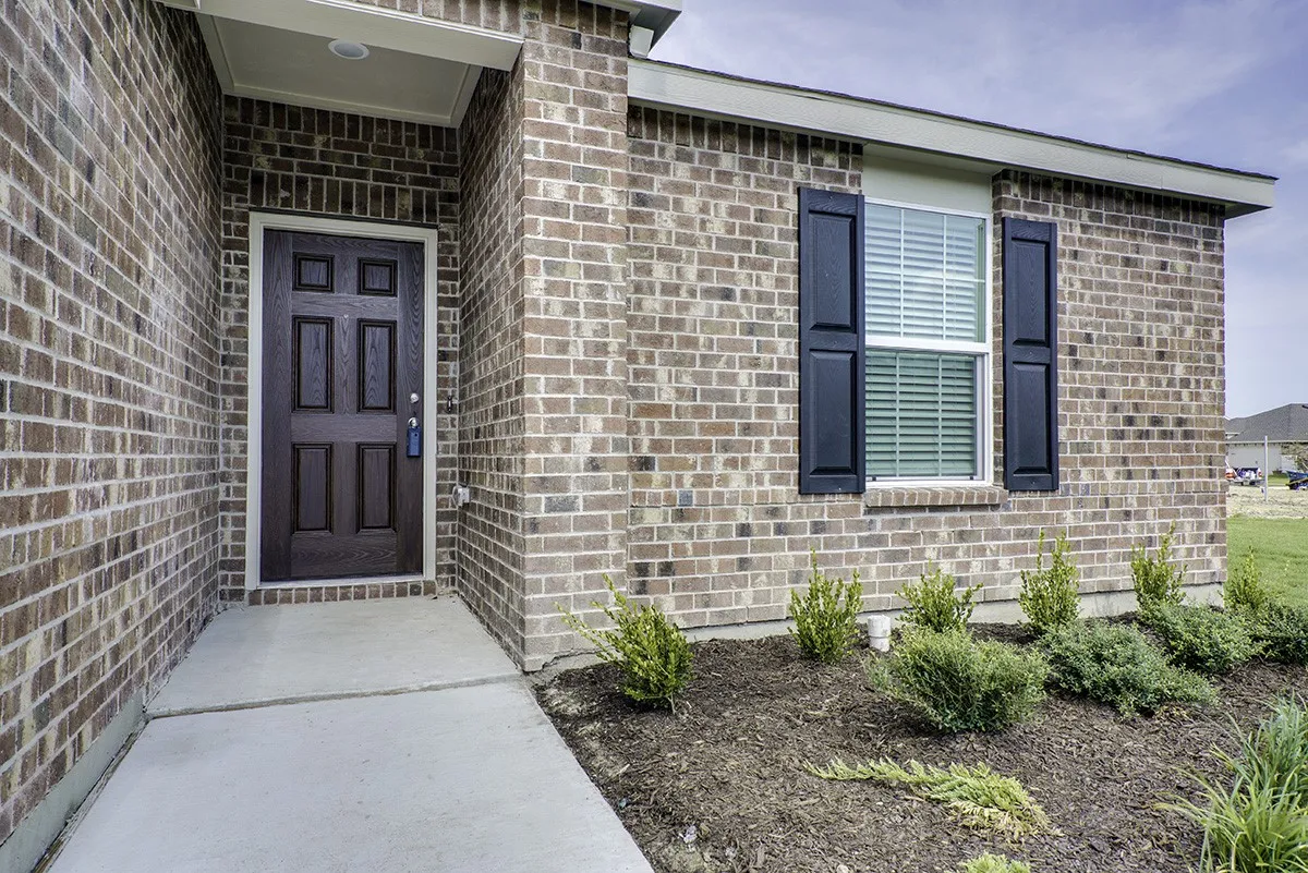 Single Family Residence For Sale in Kaufman County , 1617 Drasco Drive, Forney, Texas 75126, 4 Bedroom, 3 Bathroom, 2 Garage spaces, 1,941 Sqft, built in 2021, Preowned, Price $300,000, mls#20867512, Real Estate Agent in Forney, Homes For Sale in Kaufman county, Homes For Sale in Forney, Realtor in Forney Texas, Real Estate Brokerage Independent Realty Texas, Luminita Cordes Realtor
