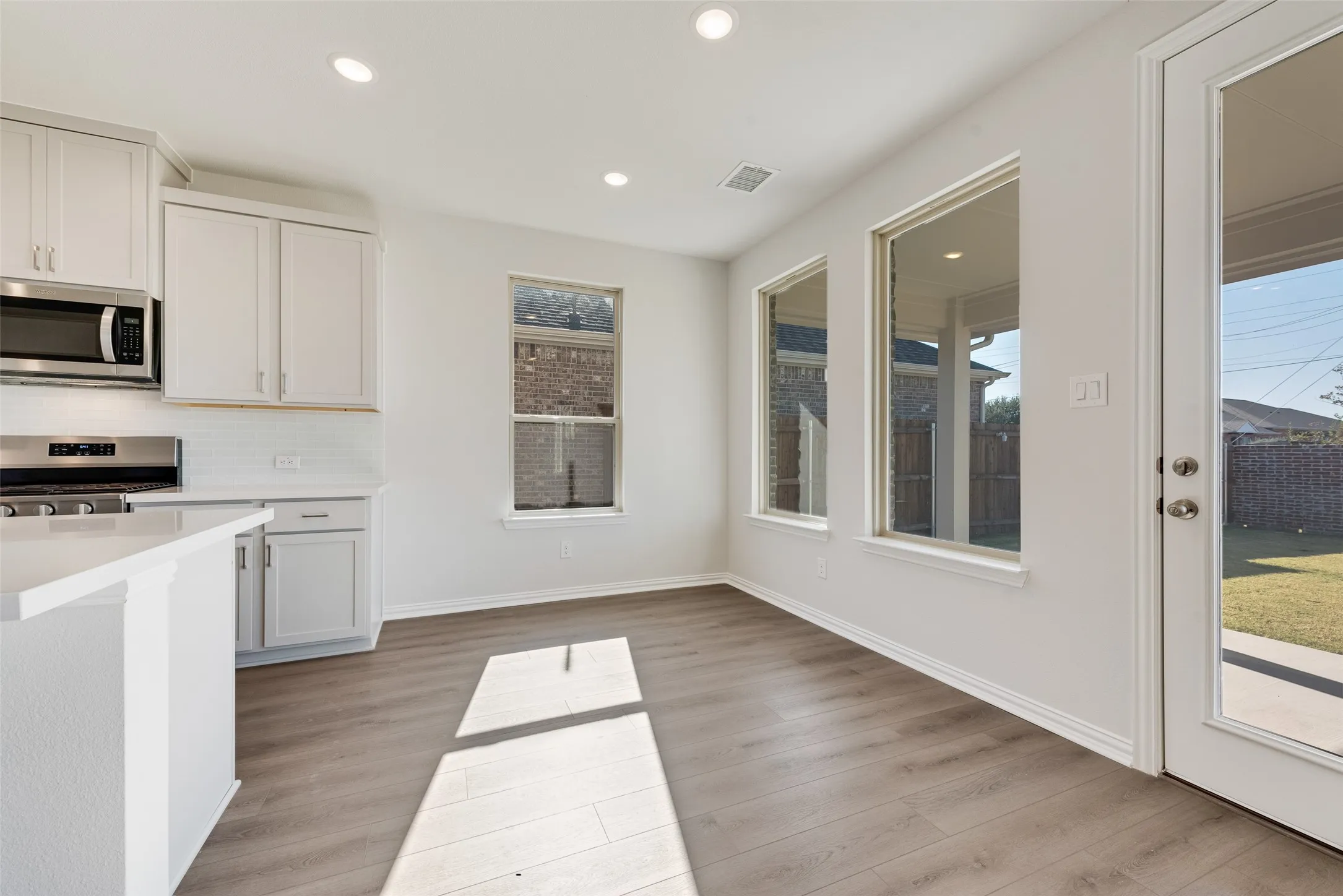 Single Family Residence For Sale in Kaufman County , 1120 Redcoat Drive, Forney, Texas 75126, 3 Bedroom, 3 Bathroom, 2 Garage spaces, 2,263 Sqft, built in 2025, New Construction - Complete, mls#20894886, Real Estate Agent in Forney, Homes For Sale in Kaufman county, Homes For Sale in Forney, Realtor in Forney Texas, Real Estate Brokerage Independent Realty Texas, Luminita Cordes Realtor