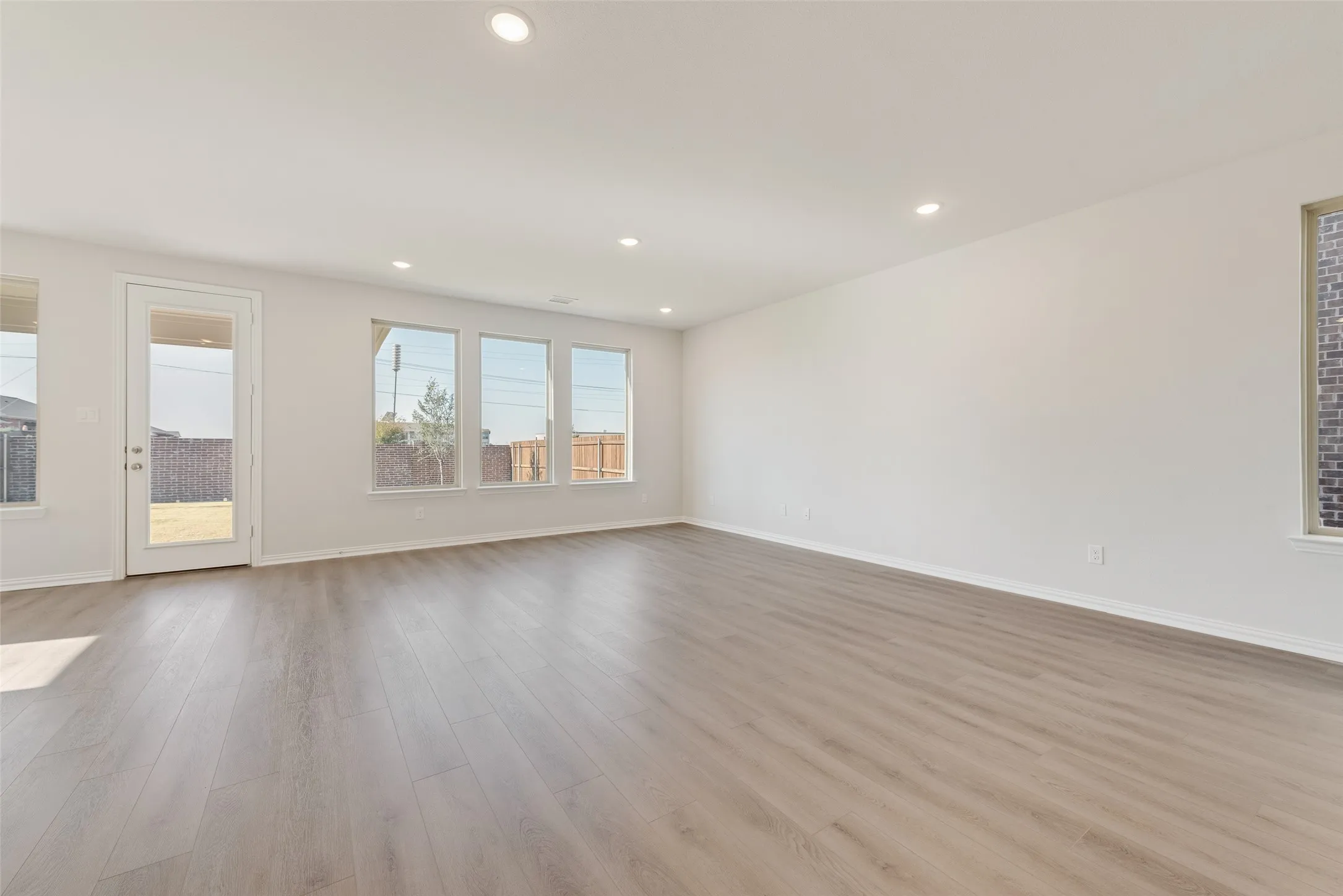 Single Family Residence For Sale in Kaufman County , 1120 Redcoat Drive, Forney, Texas 75126, 3 Bedroom, 3 Bathroom, 2 Garage spaces, 2,263 Sqft, built in 2025, New Construction - Complete, mls#20894886, Real Estate Agent in Forney, Homes For Sale in Kaufman county, Homes For Sale in Forney, Realtor in Forney Texas, Real Estate Brokerage Independent Realty Texas, Luminita Cordes Realtor