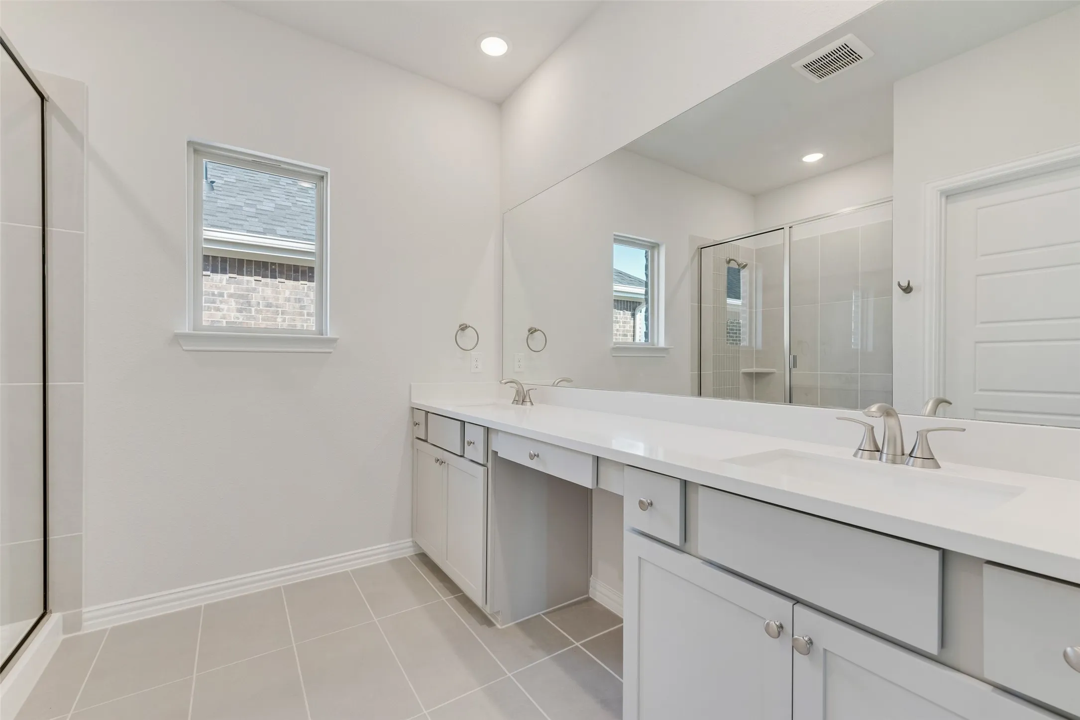 Single Family Residence For Sale in Kaufman County , 1120 Redcoat Drive, Forney, Texas 75126, 3 Bedroom, 3 Bathroom, 2 Garage spaces, 2,263 Sqft, built in 2025, New Construction - Complete, mls#20894886, Real Estate Agent in Forney, Homes For Sale in Kaufman county, Homes For Sale in Forney, Realtor in Forney Texas, Real Estate Brokerage Independent Realty Texas, Luminita Cordes Realtor