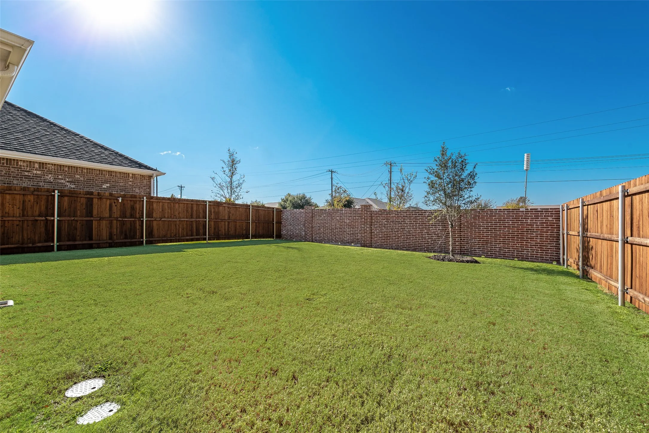 Single Family Residence For Sale in Kaufman County , 1120 Redcoat Drive, Forney, Texas 75126, 3 Bedroom, 3 Bathroom, 2 Garage spaces, 2,263 Sqft, built in 2025, New Construction - Complete, mls#20894886, Real Estate Agent in Forney, Homes For Sale in Kaufman county, Homes For Sale in Forney, Realtor in Forney Texas, Real Estate Brokerage Independent Realty Texas, Luminita Cordes Realtor
