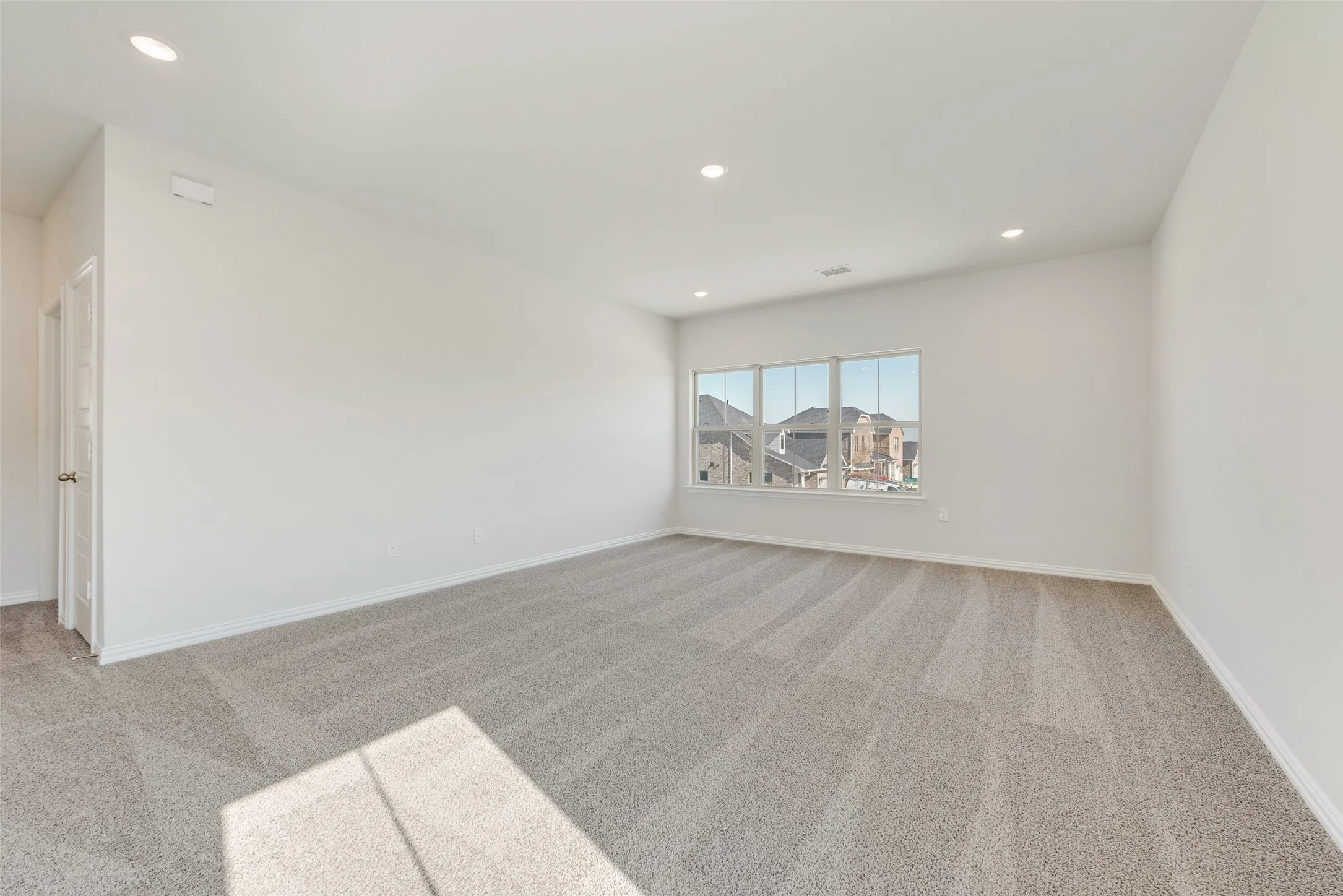 Single Family Residence For Sale in Kaufman County , 1120 Redcoat Drive, Forney, Texas 75126, 3 Bedroom, 3 Bathroom, 2 Garage spaces, 2,263 Sqft, built in 2025, New Construction - Complete, mls#20894886, Real Estate Agent in Forney, Homes For Sale in Kaufman county, Homes For Sale in Forney, Realtor in Forney Texas, Real Estate Brokerage Independent Realty Texas, Luminita Cordes Realtor