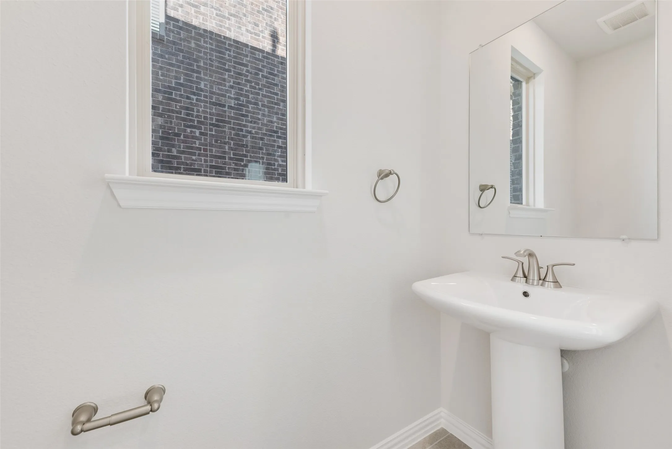 Single Family Residence For Sale in Kaufman County , 1120 Redcoat Drive, Forney, Texas 75126, 3 Bedroom, 3 Bathroom, 2 Garage spaces, 2,263 Sqft, built in 2025, New Construction - Complete, mls#20894886, Real Estate Agent in Forney, Homes For Sale in Kaufman county, Homes For Sale in Forney, Realtor in Forney Texas, Real Estate Brokerage Independent Realty Texas, Luminita Cordes Realtor