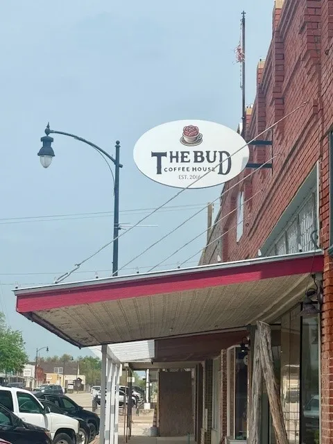 Retail For Sale in Falls County , 421 Main Street, Rosebud, Texas 76570, 0, 0, Garage spaces, 0 Sqft, built in 0, mls#229413, Real Estate Agent in Rosebud, Homes For Sale in Falls county, Homes For Sale in Rosebud, Realtor in Rosebud Texas, Real Estate Brokerage Independent Realty Texas, Luminita Cordes Realtor