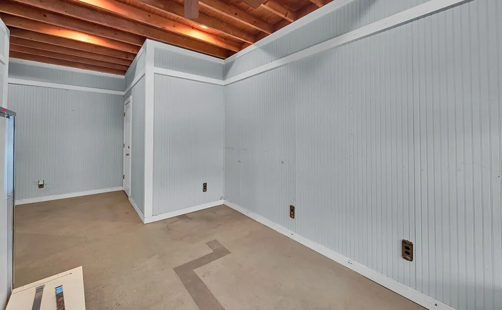 Retail For Sale in Falls County , 421 Main Street, Rosebud, Texas 76570, 0, 0, Garage spaces, 0 Sqft, built in 0, mls#229413, Real Estate Agent in Rosebud, Homes For Sale in Falls county, Homes For Sale in Rosebud, Realtor in Rosebud Texas, Real Estate Brokerage Independent Realty Texas, Luminita Cordes Realtor