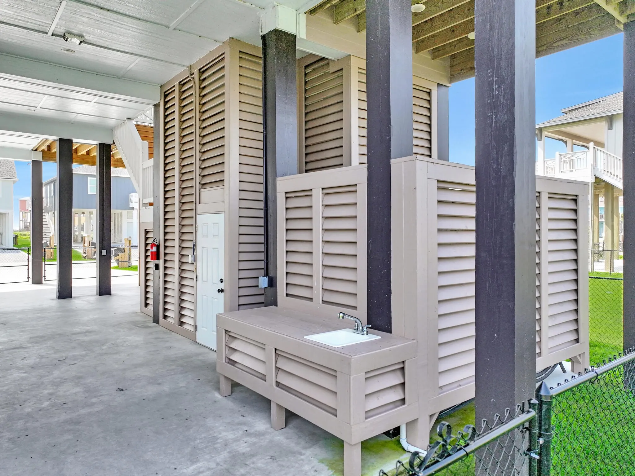 Single Family Residence For Sale in Galveston County , 1983 Royalville Ct, Crystal Beach, Texas 77650, 4 Bedroom, 4 Bathroom, Garage spaces, 2,029 Sqft, built in 2024, mls#20895736, Real Estate Agent in Crystal Beach, Homes For Sale in Galveston county, Homes For Sale in Crystal Beach, Realtor in Crystal Beach Texas, Real Estate Brokerage Independent Realty Texas, Luminita Cordes Realtor