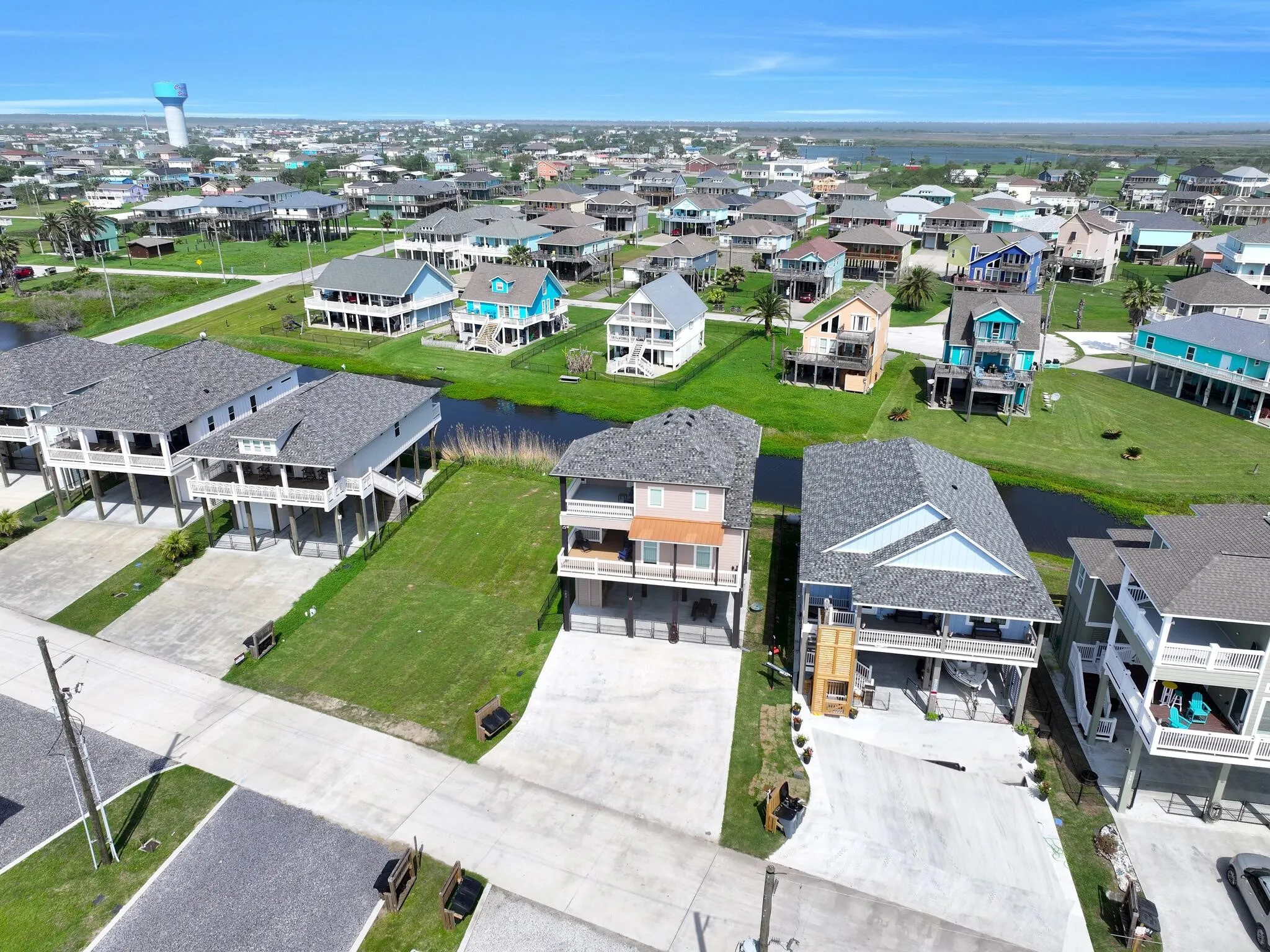 Single Family Residence For Sale in Galveston County , 1983 Royalville Ct, Crystal Beach, Texas 77650, 4 Bedroom, 4 Bathroom, Garage spaces, 2,029 Sqft, built in 2024, mls#20895736, Real Estate Agent in Crystal Beach, Homes For Sale in Galveston county, Homes For Sale in Crystal Beach, Realtor in Crystal Beach Texas, Real Estate Brokerage Independent Realty Texas, Luminita Cordes Realtor