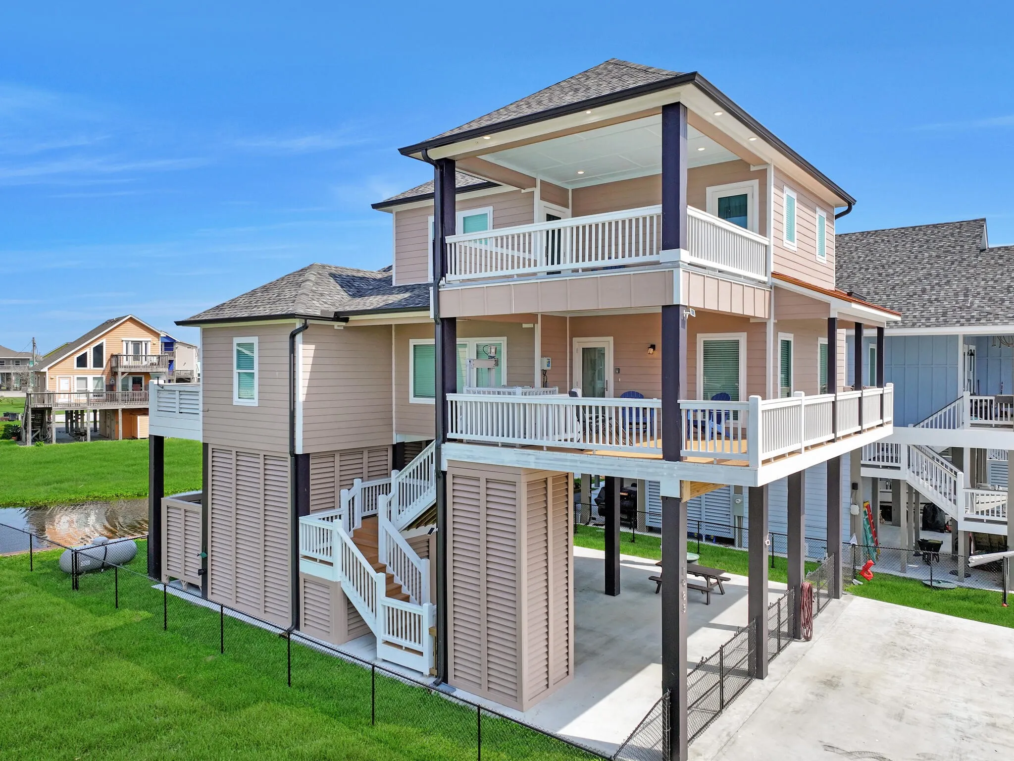Single Family Residence For Sale in Galveston County , 1983 Royalville Ct, Crystal Beach, Texas 77650, 4 Bedroom, 4 Bathroom, Garage spaces, 2,029 Sqft, built in 2024, mls#20895736, Real Estate Agent in Crystal Beach, Homes For Sale in Galveston county, Homes For Sale in Crystal Beach, Realtor in Crystal Beach Texas, Real Estate Brokerage Independent Realty Texas, Luminita Cordes Realtor