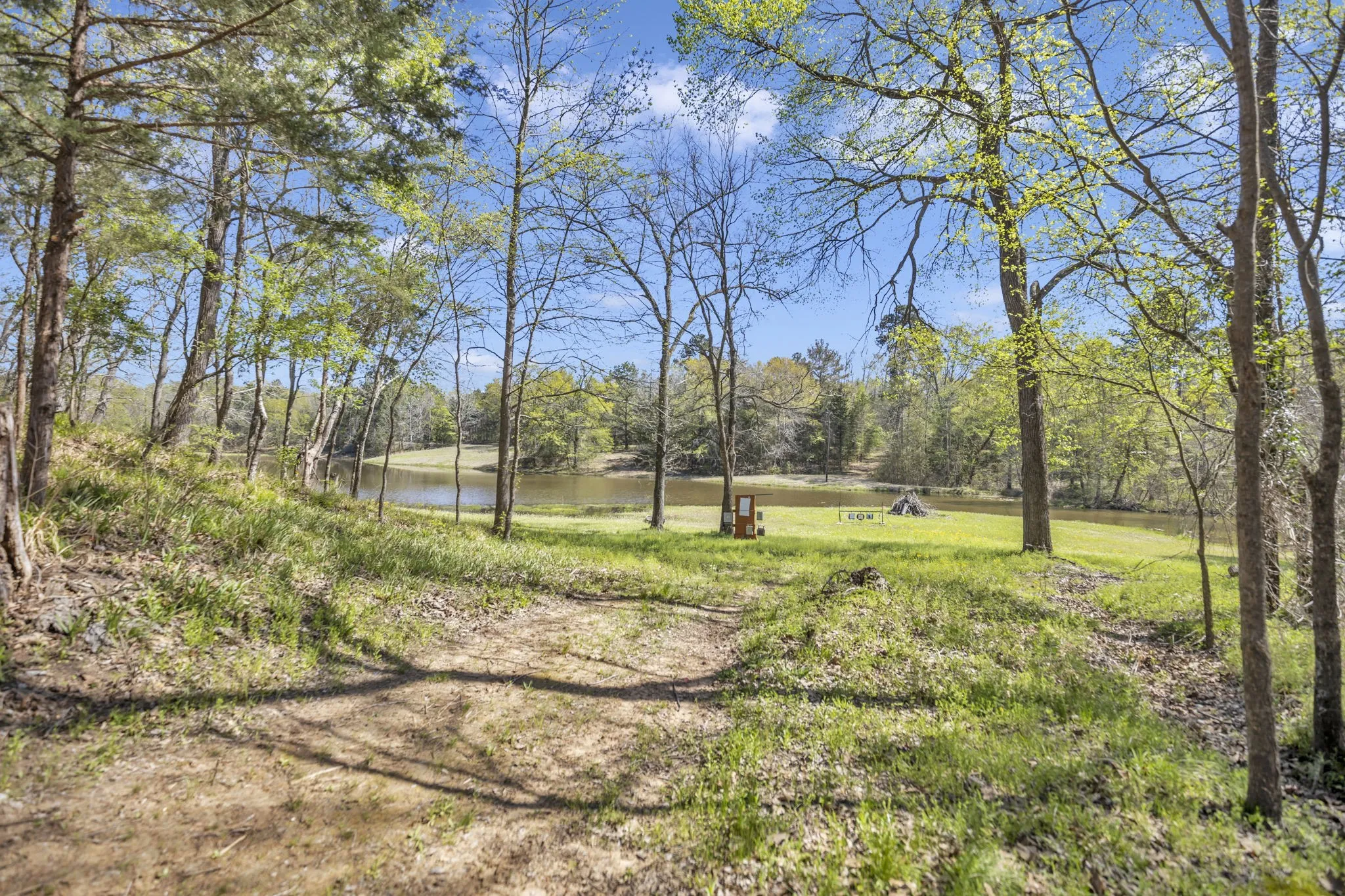 Farm For Sale in Smith County , 18340 County Road 479 Road, Lindale, Texas 75771, 3 Bedroom, 3 Bathroom, 2 Garage spaces, 2,693 Sqft, built in 1994, mls#20895495, Real Estate Agent in Lindale, Homes For Sale in Smith county, Homes For Sale in Lindale, Realtor in Lindale Texas, Real Estate Brokerage Independent Realty Texas, Luminita Cordes Realtor