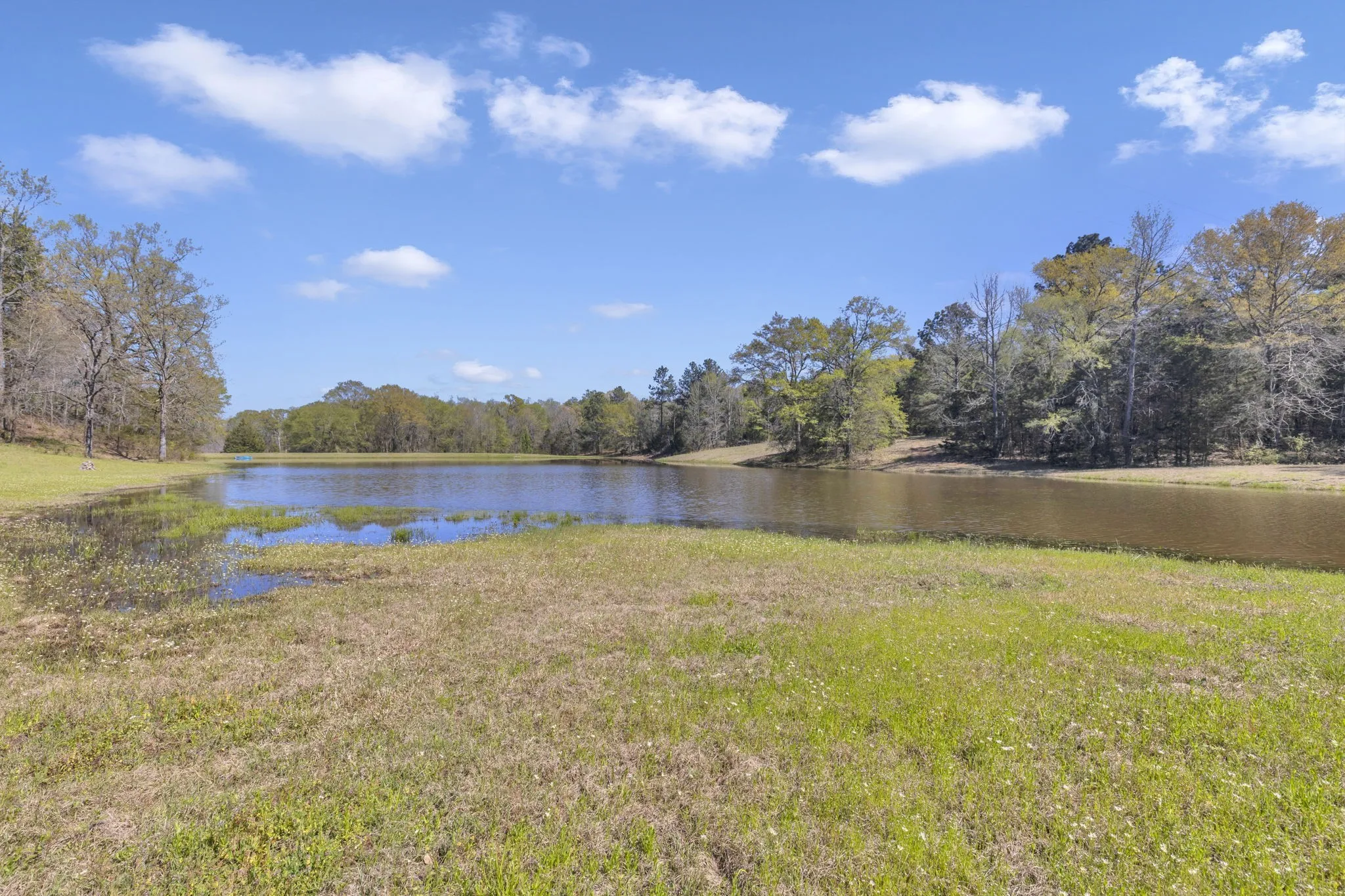 Farm For Sale in Smith County , 18340 County Road 479 Road, Lindale, Texas 75771, 3 Bedroom, 3 Bathroom, 2 Garage spaces, 2,693 Sqft, built in 1994, mls#20895495, Real Estate Agent in Lindale, Homes For Sale in Smith county, Homes For Sale in Lindale, Realtor in Lindale Texas, Real Estate Brokerage Independent Realty Texas, Luminita Cordes Realtor
