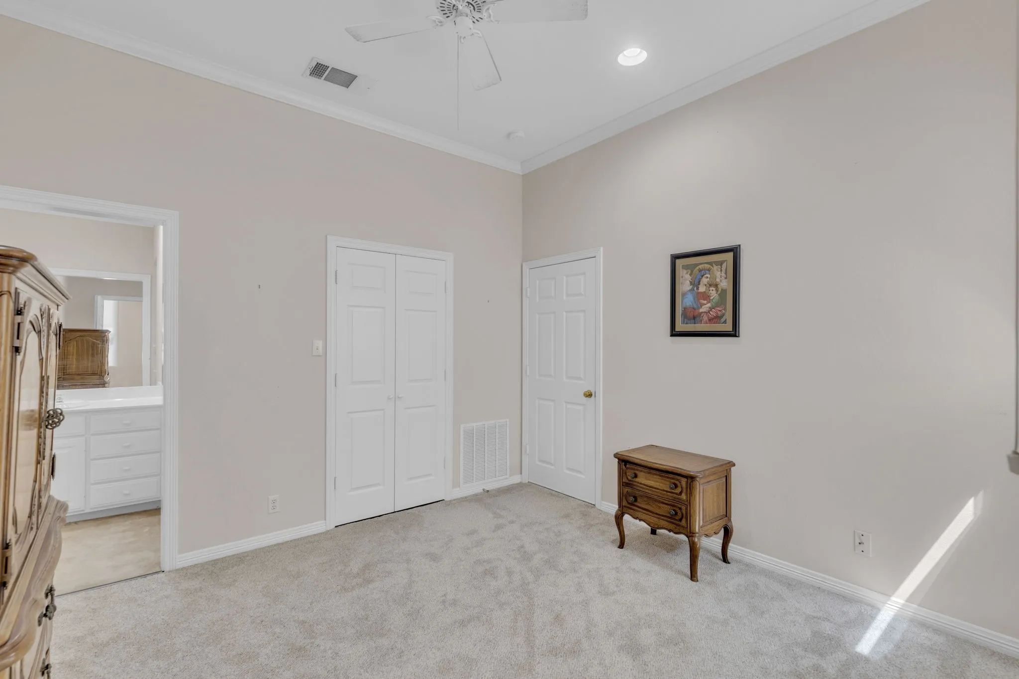 Farm For Sale in Smith County , 18340 County Road 479 Road, Lindale, Texas 75771, 3 Bedroom, 3 Bathroom, 2 Garage spaces, 2,693 Sqft, built in 1994, mls#20895495, Real Estate Agent in Lindale, Homes For Sale in Smith county, Homes For Sale in Lindale, Realtor in Lindale Texas, Real Estate Brokerage Independent Realty Texas, Luminita Cordes Realtor