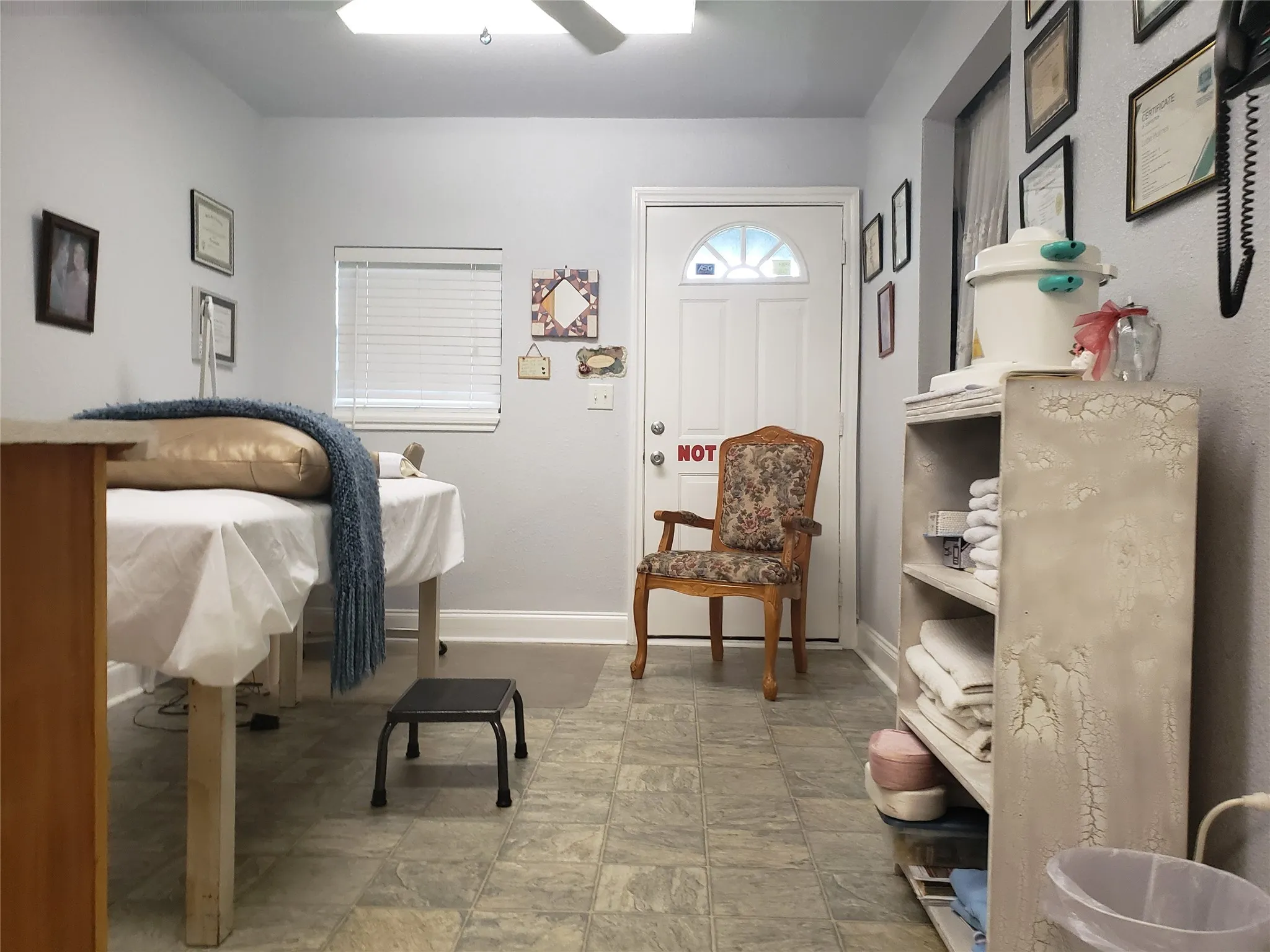 Retail For Sale in Tarrant County , 5617 Watauga Road, Watauga, Texas 76148, 0, 0, Garage spaces, 0 Sqft, built in 1950, Preowned, mls#20894600, Real Estate Agent in Watauga, Homes For Sale in Tarrant county, Homes For Sale in Watauga, Realtor in Watauga Texas, Real Estate Brokerage Independent Realty Texas, Luminita Cordes Realtor