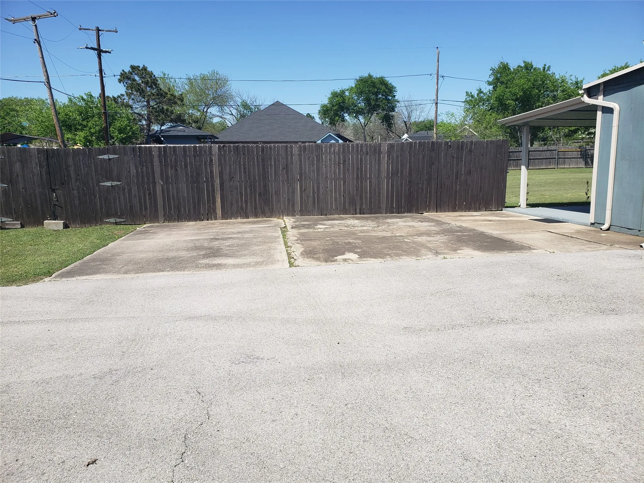 Retail For Sale in Tarrant County , 5617 Watauga Road, Watauga, Texas 76148, 0, 0, Garage spaces, 0 Sqft, built in 1950, Preowned, mls#20894600, Real Estate Agent in Watauga, Homes For Sale in Tarrant county, Homes For Sale in Watauga, Realtor in Watauga Texas, Real Estate Brokerage Independent Realty Texas, Luminita Cordes Realtor