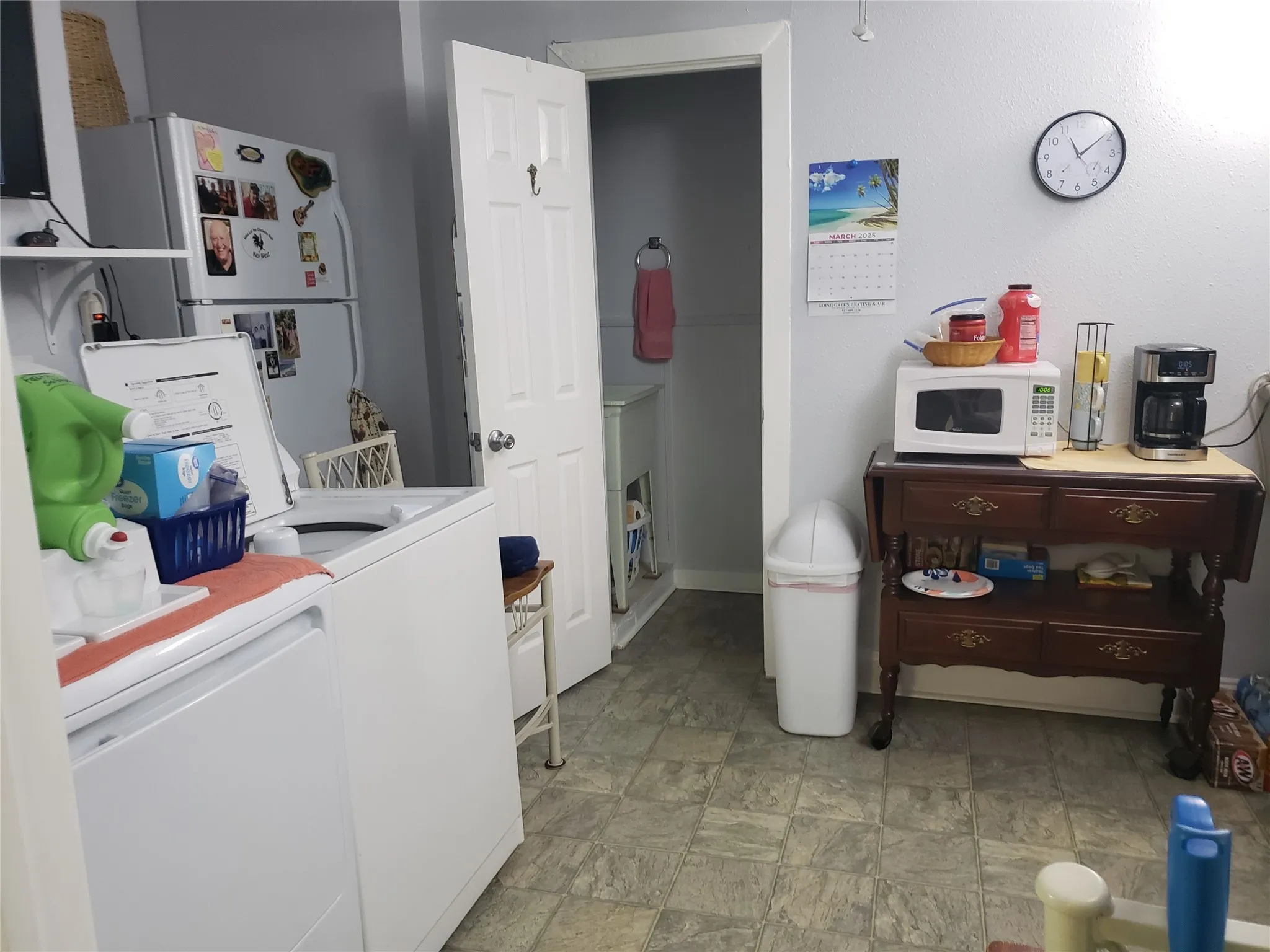 Breakroom with Utility room