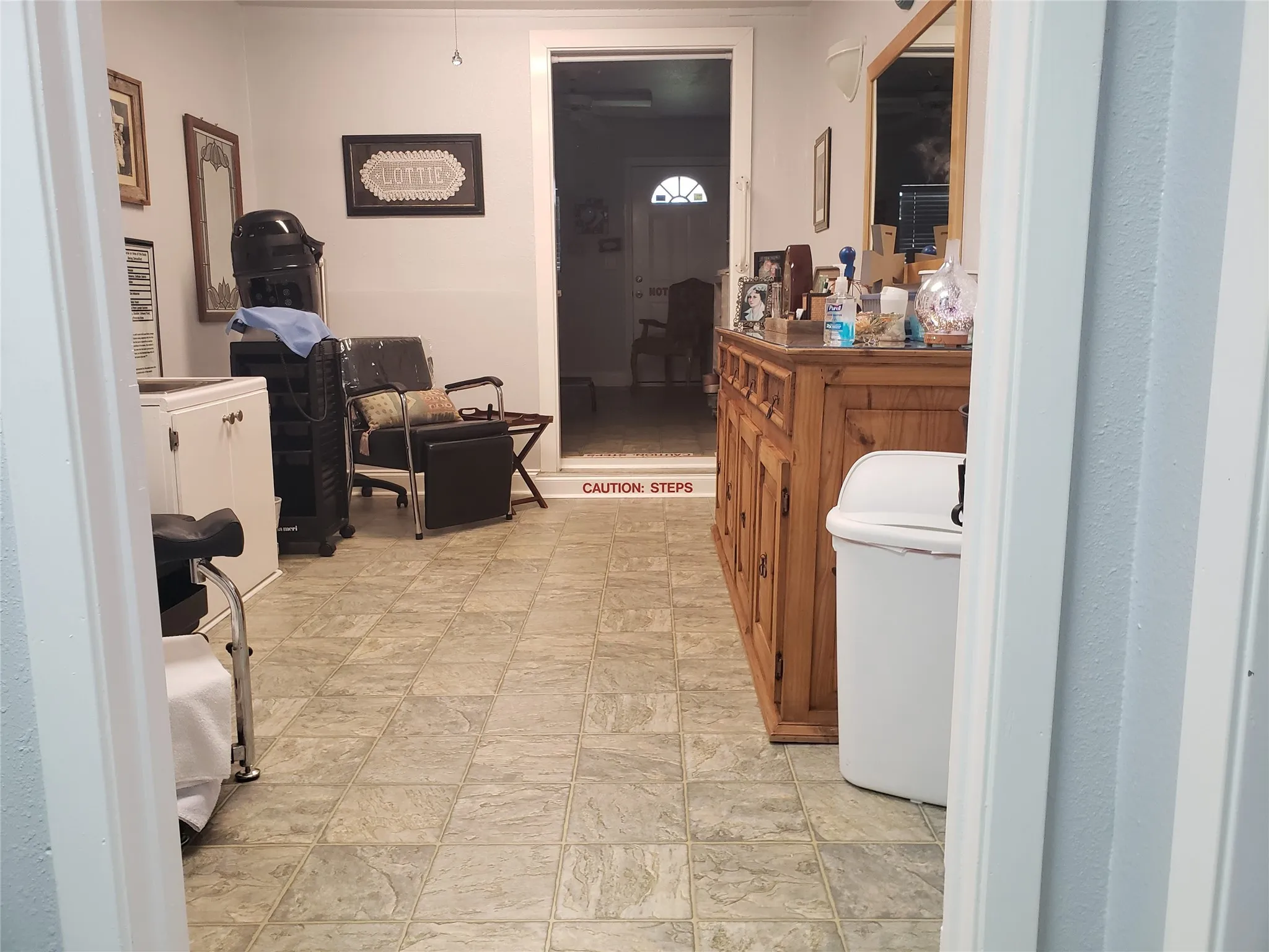 Retail For Sale in Tarrant County , 5617 Watauga Road, Watauga, Texas 76148, 0, 0, Garage spaces, 0 Sqft, built in 1950, Preowned, mls#20894600, Real Estate Agent in Watauga, Homes For Sale in Tarrant county, Homes For Sale in Watauga, Realtor in Watauga Texas, Real Estate Brokerage Independent Realty Texas, Luminita Cordes Realtor