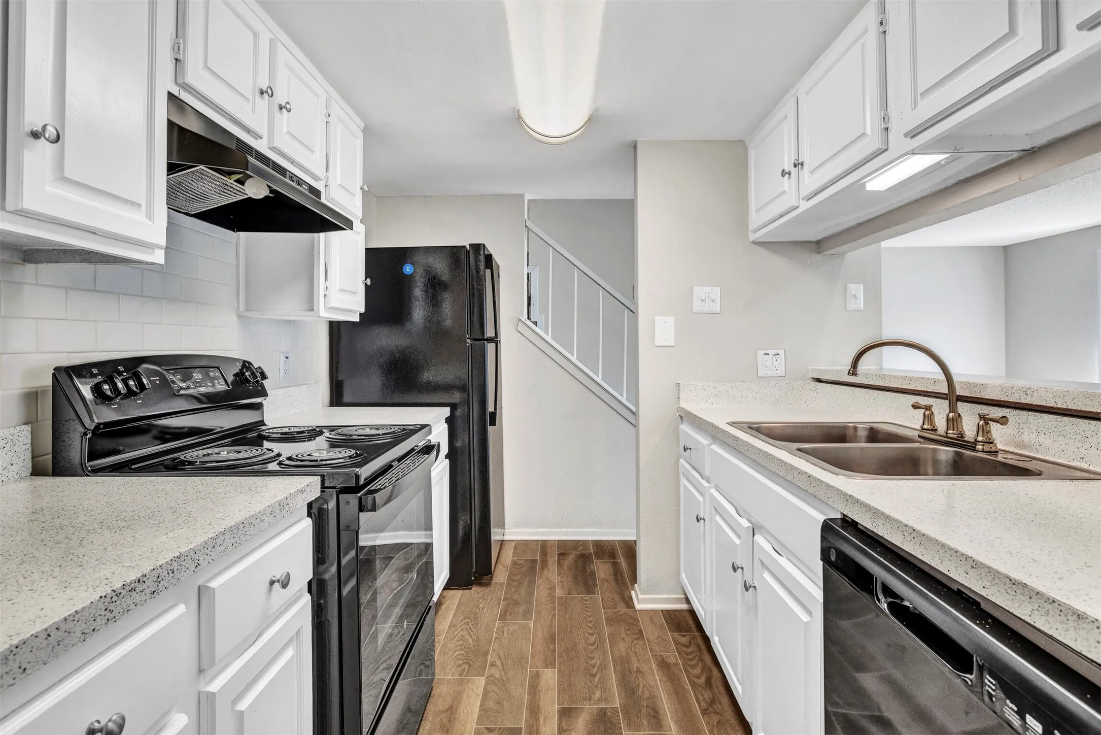 Condominium For Sale in Dallas County , 11311 Audelia Road 104, Dallas, Texas 75243, 2 Bedroom, 3 Bathroom, Garage spaces, 1,054 Sqft, built in 1982, Price $149,000, mls#20732258, Real Estate Agent in Dallas, Homes For Sale in Dallas county, Homes For Sale in Dallas, Realtor in Dallas Texas, Real Estate Brokerage Independent Realty Texas, Luminita Cordes Realtor
