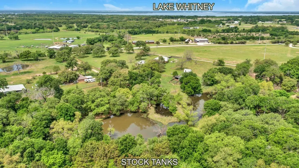 Single Family Residence For Sale in Hill County , 112 Hcr 2117, Whitney, Texas 76692, 3 Bedroom, 2 Bathroom, 3 Garage spaces, 2,680 Sqft, built in 1980, Preowned, mls#20892976, Real Estate Agent in Whitney, Homes For Sale in Hill county, Homes For Sale in Whitney, Realtor in Whitney Texas, Real Estate Brokerage Independent Realty Texas, Luminita Cordes Realtor