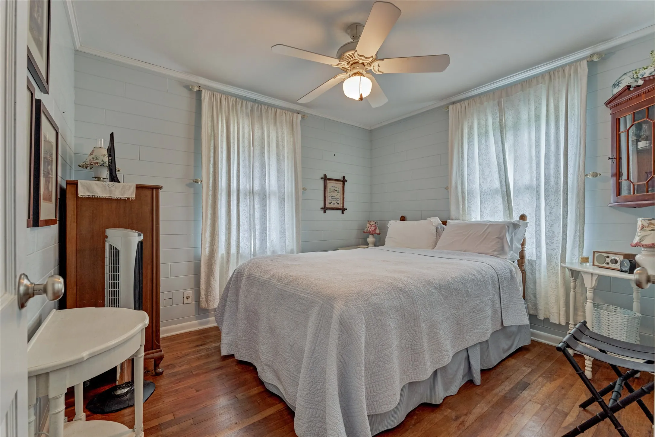 For Sale in Montgomery County , 1802 N Fm-1486, Montgomery, Texas 77356, 4 Bedrooms, 2 Bathrooms, 2 Garage spaces, 1,867 Sqft, built in 1964, Price $1,375,000, mls#2158078, Real Estate Agent in Montgomery, Homes For Sale in Montgomery county, Homes For Sale in Montgomery, Realtor in Montgomery Texas, Real Estate Brokerage Independent Realty Texas, Luminita Cordes Realtor