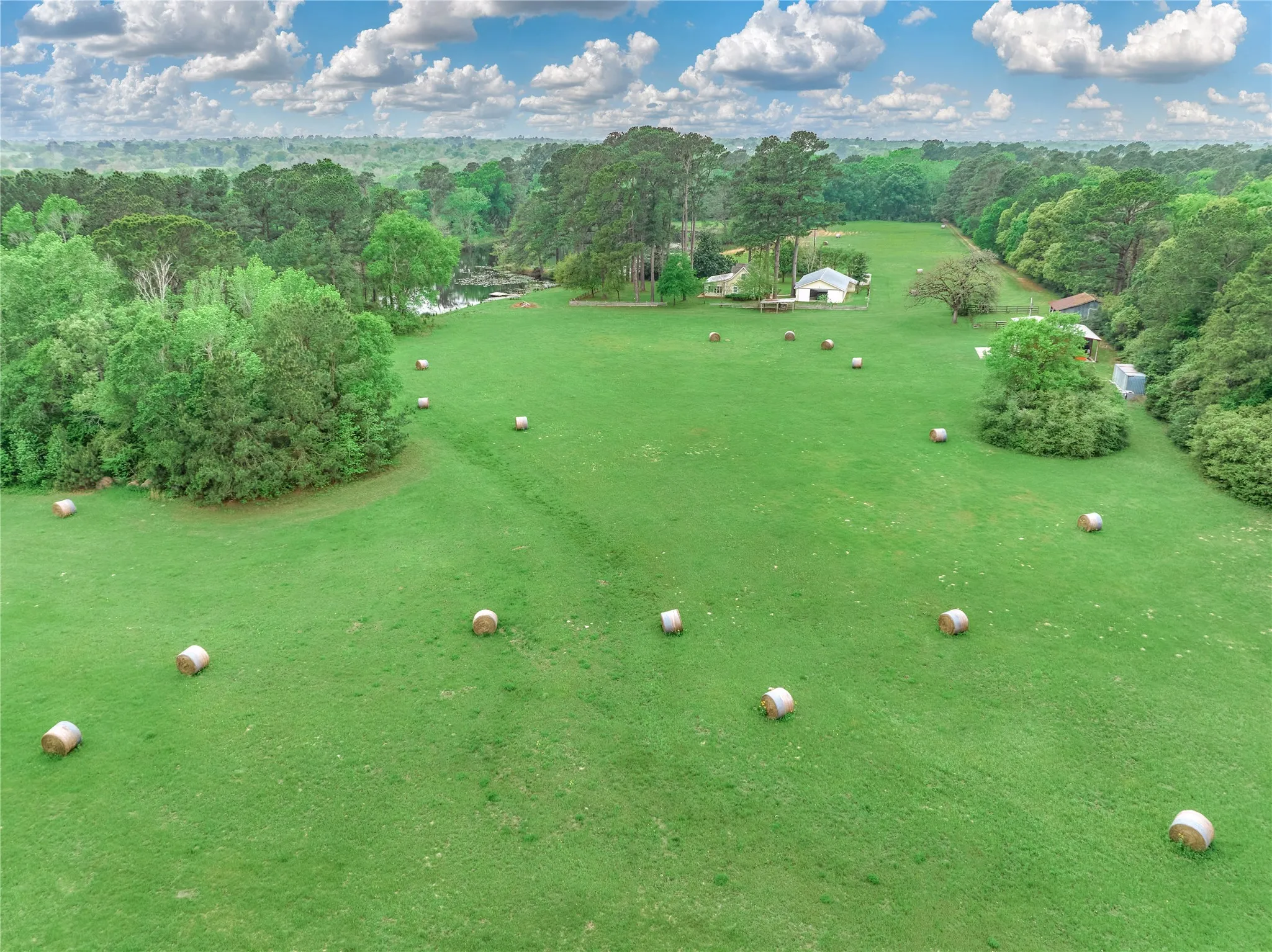 For Sale in Montgomery County , 1802 N Fm-1486, Montgomery, Texas 77356, 4 Bedrooms, 2 Bathrooms, 2 Garage spaces, 1,867 Sqft, built in 1964, Price $1,375,000, mls#2158078, Real Estate Agent in Montgomery, Homes For Sale in Montgomery county, Homes For Sale in Montgomery, Realtor in Montgomery Texas, Real Estate Brokerage Independent Realty Texas, Luminita Cordes Realtor