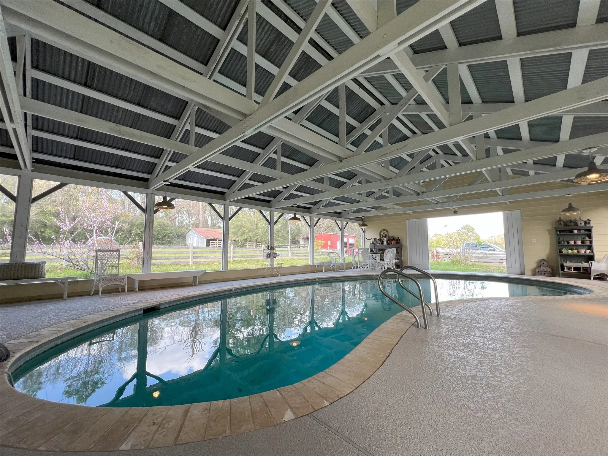 For Sale in Montgomery County , 1802 N Fm-1486, Montgomery, Texas 77356, 4 Bedrooms, 2 Bathrooms, 2 Garage spaces, 1,867 Sqft, built in 1964, Price $1,375,000, mls#2158078, Real Estate Agent in Montgomery, Homes For Sale in Montgomery county, Homes For Sale in Montgomery, Realtor in Montgomery Texas, Real Estate Brokerage Independent Realty Texas, Luminita Cordes Realtor