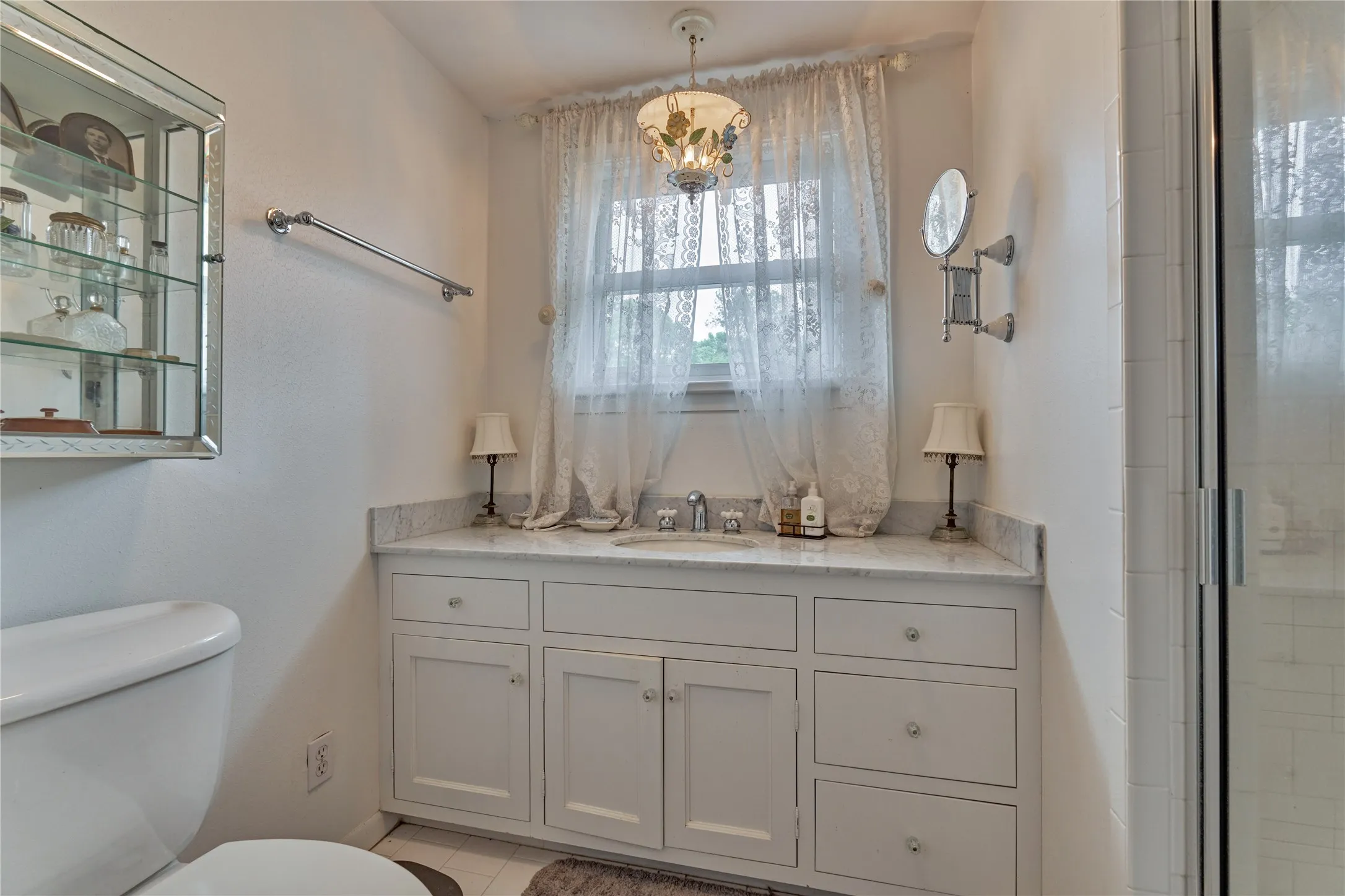 For Sale in Montgomery County , 1802 N Fm-1486, Montgomery, Texas 77356, 4 Bedrooms, 2 Bathrooms, 2 Garage spaces, 1,867 Sqft, built in 1964, Price $1,375,000, mls#2158078, Real Estate Agent in Montgomery, Homes For Sale in Montgomery county, Homes For Sale in Montgomery, Realtor in Montgomery Texas, Real Estate Brokerage Independent Realty Texas, Luminita Cordes Realtor