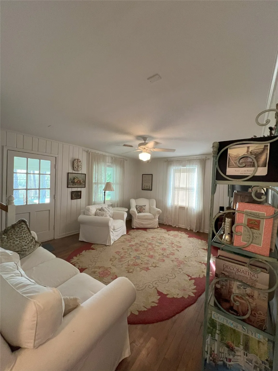 For Sale in Montgomery County , 1802 N Fm-1486, Montgomery, Texas 77356, 4 Bedrooms, 2 Bathrooms, 2 Garage spaces, 1,867 Sqft, built in 1964, Price $1,375,000, mls#2158078, Real Estate Agent in Montgomery, Homes For Sale in Montgomery county, Homes For Sale in Montgomery, Realtor in Montgomery Texas, Real Estate Brokerage Independent Realty Texas, Luminita Cordes Realtor