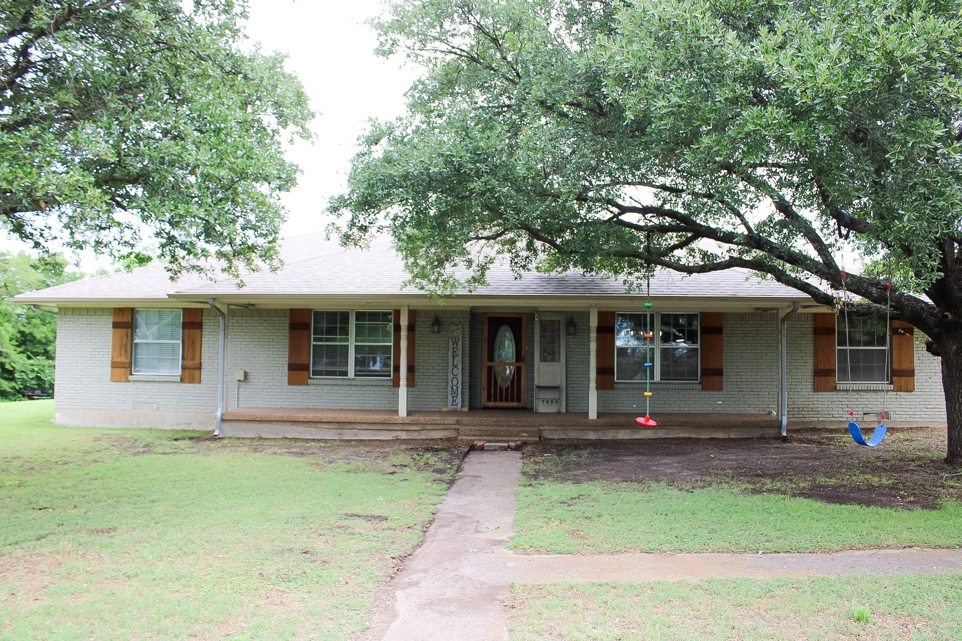 Single Family Residence For Sale in Collin County , 7650 Shade Tree Lane, Celina, Texas 75009, 4 Bedroom, 3 Bathroom, 2 Garage spaces, 3,556 Sqft, built in 1972, Preowned, mls#20897460, Real Estate Agent in Celina, Homes For Sale in Collin county, Homes For Sale in Celina, Realtor in Celina Texas, Real Estate Brokerage Independent Realty Texas, Luminita Cordes Realtor