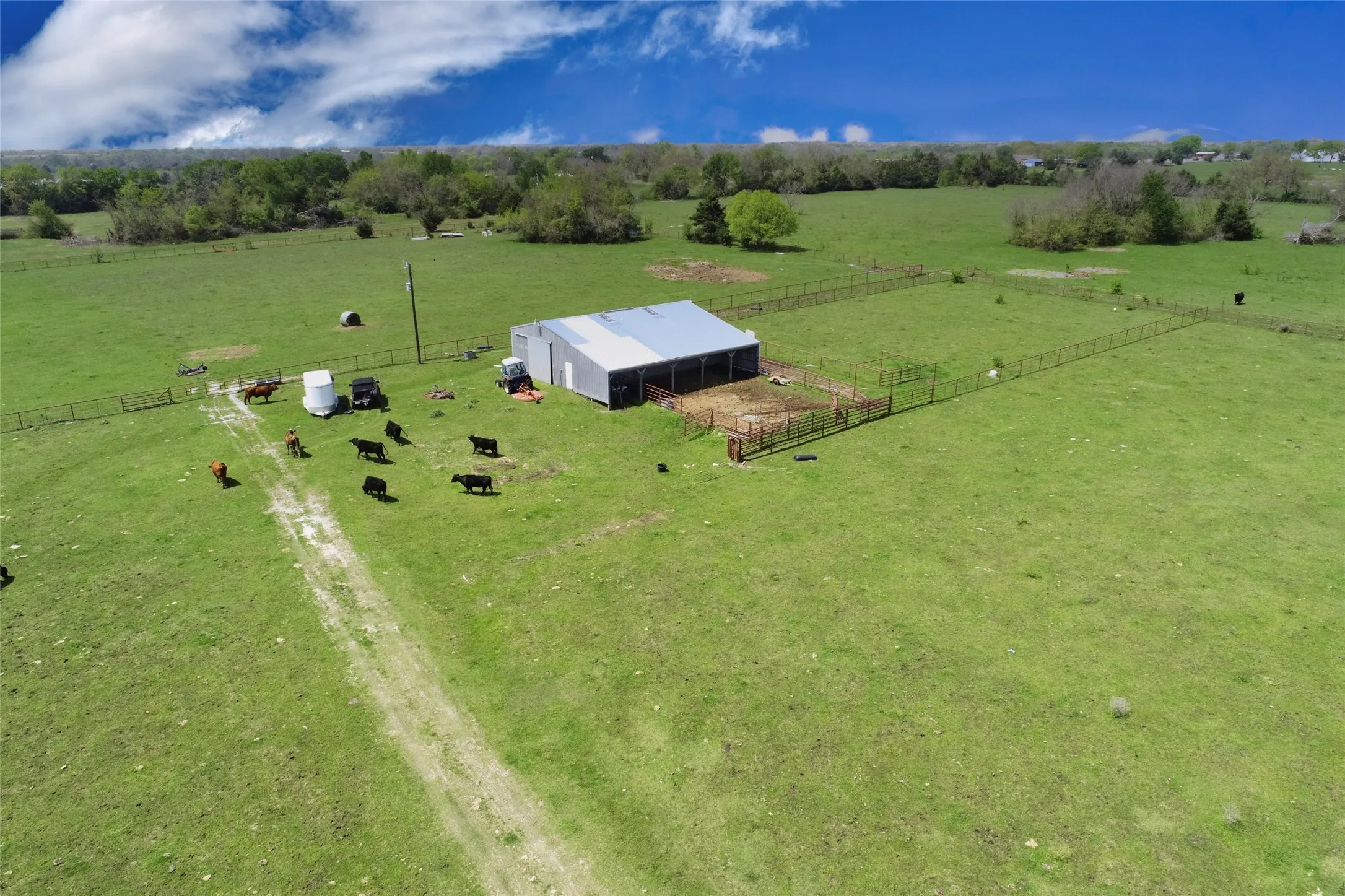 Ranch For Sale in Fannin County , 0000 County Road 5040, Leonard, Texas 75452, 0, 0, Garage spaces, 0 Sqft, built in 1950, mls#20897443, Real Estate Agent in Leonard, Homes For Sale in Fannin county, Homes For Sale in Leonard, Realtor in Leonard Texas, Real Estate Brokerage Independent Realty Texas, Luminita Cordes Realtor