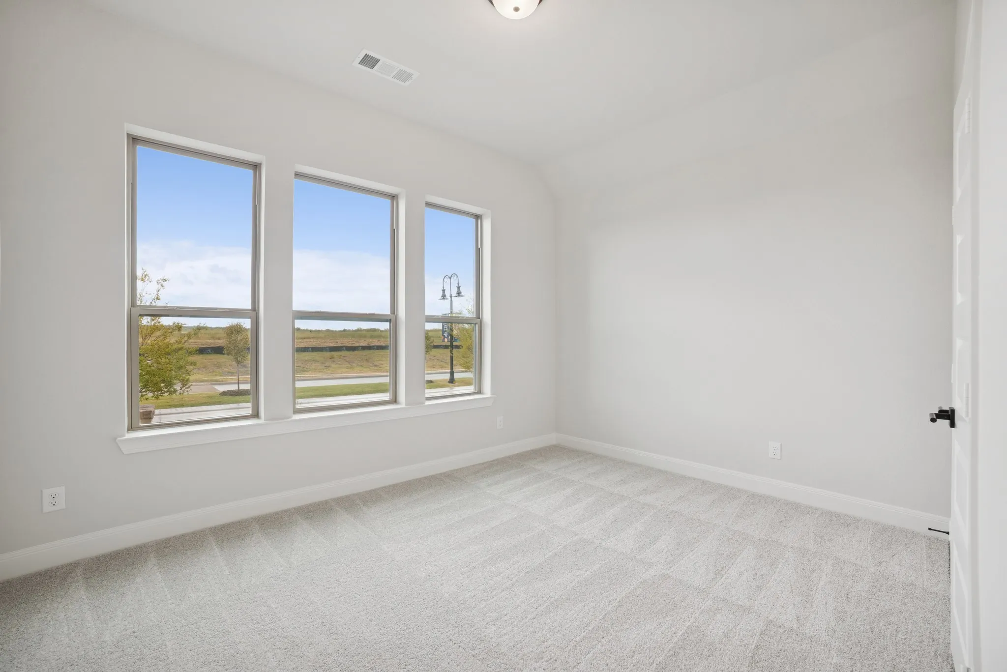 Single Family Residence For Sale in Kaufman County , 9604 Talia Boulevard, Mesquite, Texas 75126, 4 Bedroom, 3 Bathroom, 2 Garage spaces, 2,494 Sqft, built in 2025, mls#20898309, Real Estate Agent in Mesquite, Homes For Sale in Kaufman county, Homes For Sale in Mesquite, Realtor in Mesquite Texas, Real Estate Brokerage Independent Realty Texas, Luminita Cordes Realtor