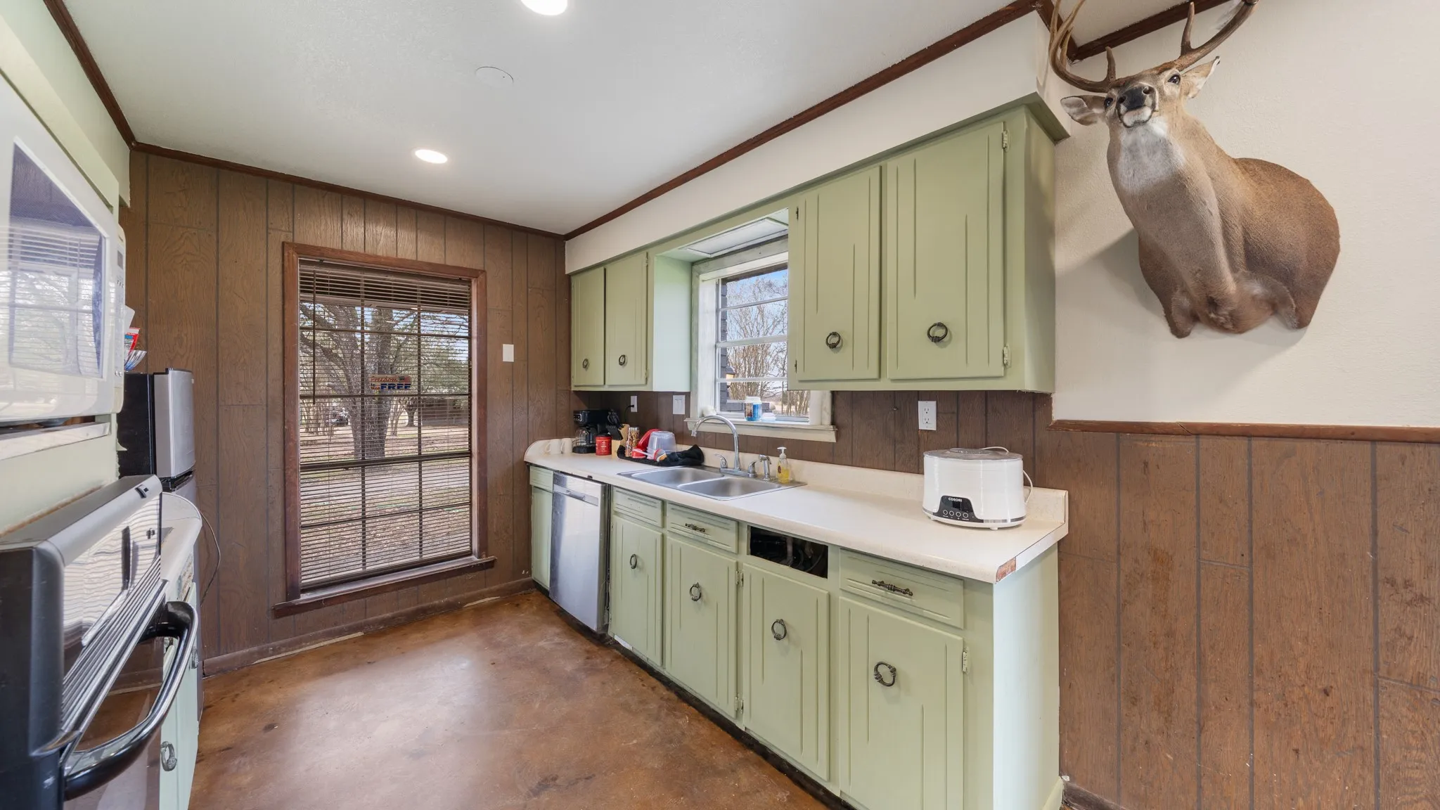 Single Family Residence For Sale in Van Zandt County , 530 County Road 1123, Fruitvale, Texas 75127, 3 Bedroom, 2 Bathroom, Garage spaces, 1,650 Sqft, built in 1972, mls#20899899, Real Estate Agent in Fruitvale, Homes For Sale in Van Zandt county, Homes For Sale in Fruitvale, Realtor in Fruitvale Texas, Real Estate Brokerage Independent Realty Texas, Luminita Cordes Realtor