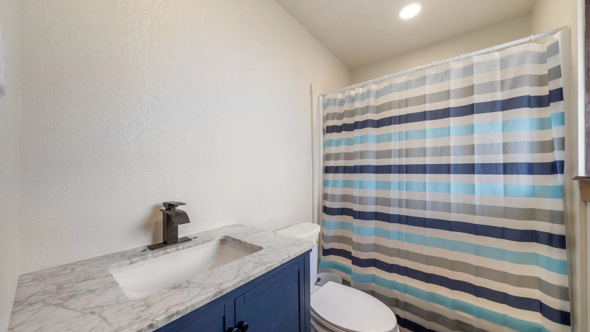 Single Family Residence For Sale in Van Zandt County , 530 County Road 1123, Fruitvale, Texas 75127, 3 Bedroom, 2 Bathroom, Garage spaces, 1,650 Sqft, built in 1972, mls#20899899, Real Estate Agent in Fruitvale, Homes For Sale in Van Zandt county, Homes For Sale in Fruitvale, Realtor in Fruitvale Texas, Real Estate Brokerage Independent Realty Texas, Luminita Cordes Realtor
