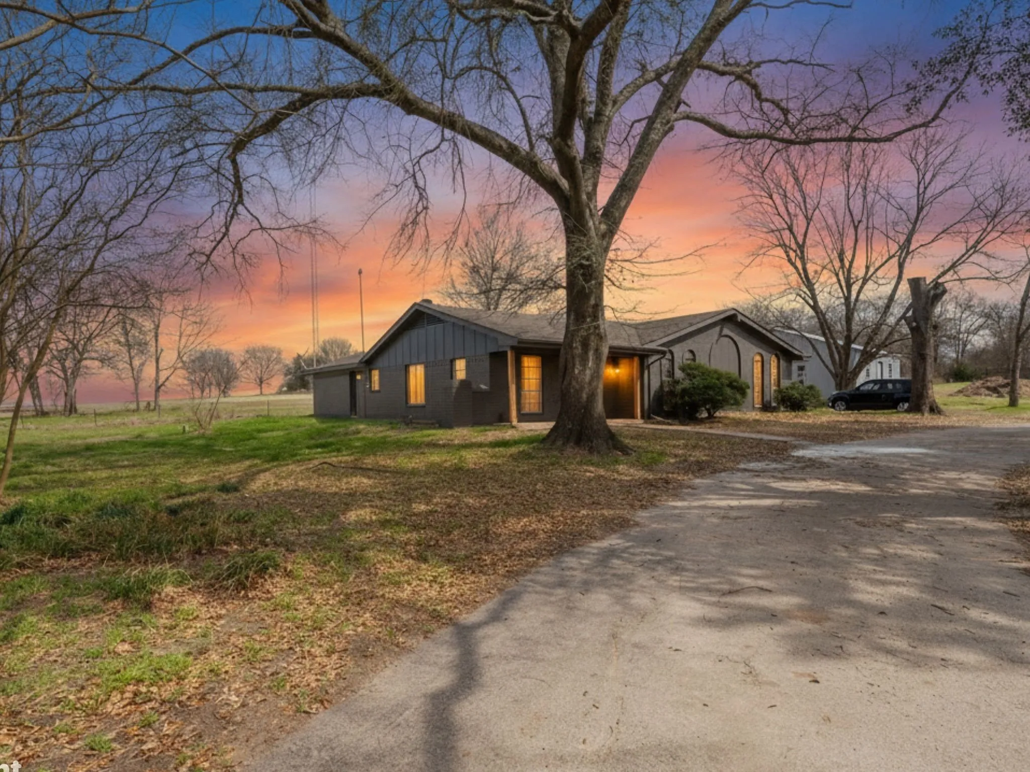 Single Family Residence For Sale in Van Zandt County , 530 County Road 1123, Fruitvale, Texas 75127, 3 Bedroom, 2 Bathroom, Garage spaces, 1,650 Sqft, built in 1972, mls#20899899, Real Estate Agent in Fruitvale, Homes For Sale in Van Zandt county, Homes For Sale in Fruitvale, Realtor in Fruitvale Texas, Real Estate Brokerage Independent Realty Texas, Luminita Cordes Realtor