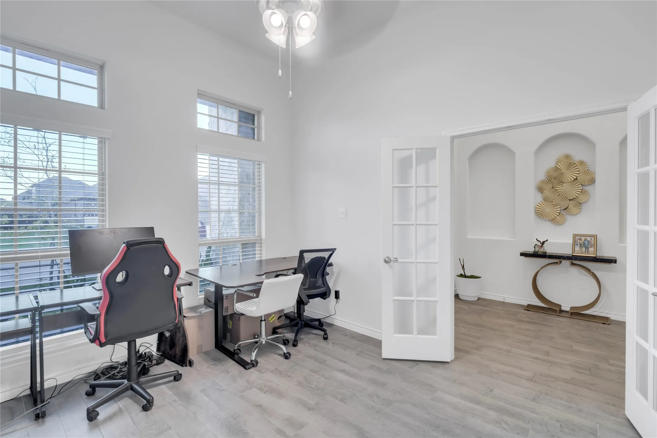 Single Family Residence For Sale in Denton County , 11221 Camelot Court, Aubrey, Texas 76227, 4 Bedroom, 4 Bathroom, 2 Garage spaces, 2,802 Sqft, built in 2022, Preowned, mls#20898898, Real Estate Agent in Aubrey, Homes For Sale in Denton county, Homes For Sale in Aubrey, Realtor in Aubrey Texas, Real Estate Brokerage Independent Realty Texas, Luminita Cordes Realtor