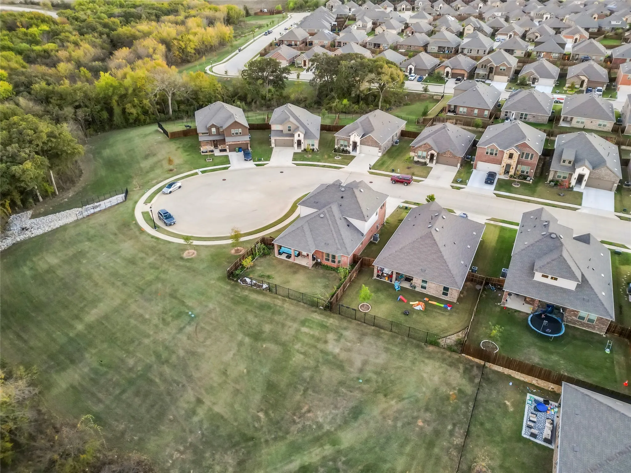 Single Family Residence For Sale in Denton County , 11221 Camelot Court, Aubrey, Texas 76227, 4 Bedroom, 4 Bathroom, 2 Garage spaces, 2,802 Sqft, built in 2022, Preowned, mls#20898898, Real Estate Agent in Aubrey, Homes For Sale in Denton county, Homes For Sale in Aubrey, Realtor in Aubrey Texas, Real Estate Brokerage Independent Realty Texas, Luminita Cordes Realtor