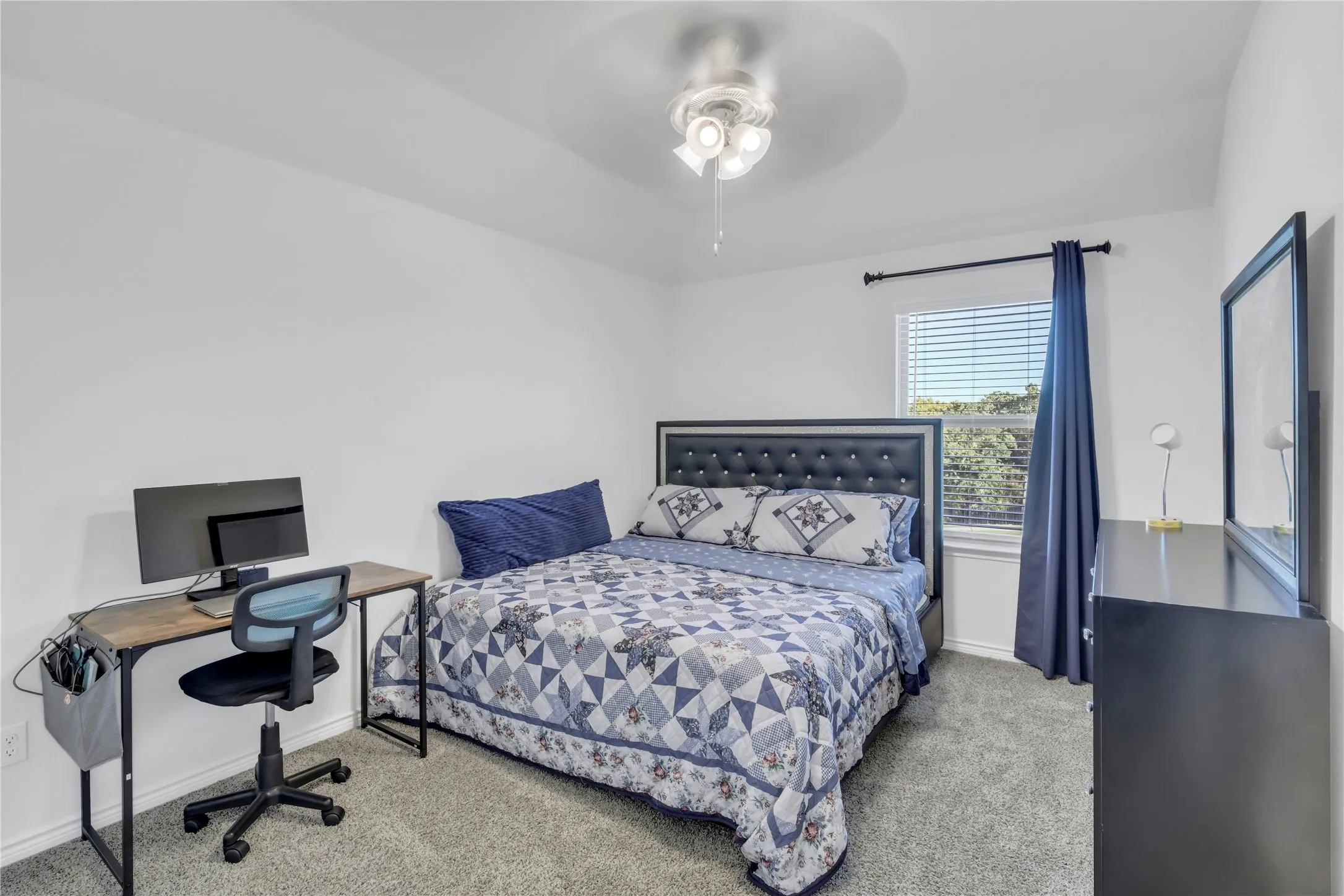 Single Family Residence For Sale in Denton County , 11221 Camelot Court, Aubrey, Texas 76227, 4 Bedroom, 4 Bathroom, 2 Garage spaces, 2,802 Sqft, built in 2022, Preowned, mls#20898898, Real Estate Agent in Aubrey, Homes For Sale in Denton county, Homes For Sale in Aubrey, Realtor in Aubrey Texas, Real Estate Brokerage Independent Realty Texas, Luminita Cordes Realtor