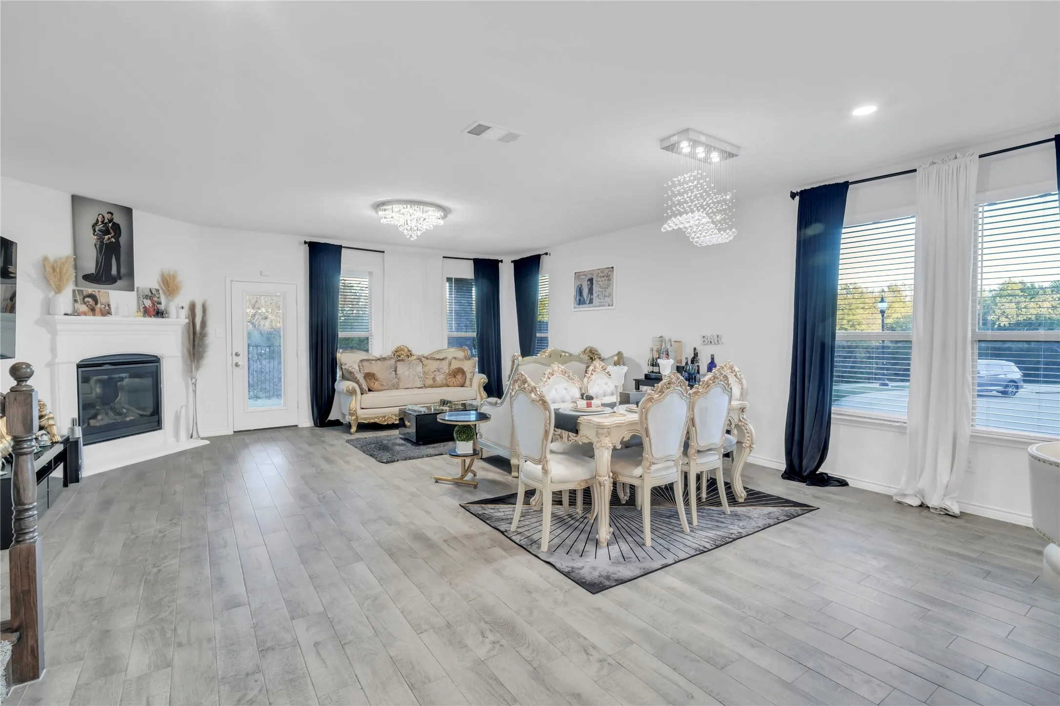 Single Family Residence For Sale in Denton County , 11221 Camelot Court, Aubrey, Texas 76227, 4 Bedroom, 4 Bathroom, 2 Garage spaces, 2,802 Sqft, built in 2022, Preowned, mls#20898898, Real Estate Agent in Aubrey, Homes For Sale in Denton county, Homes For Sale in Aubrey, Realtor in Aubrey Texas, Real Estate Brokerage Independent Realty Texas, Luminita Cordes Realtor