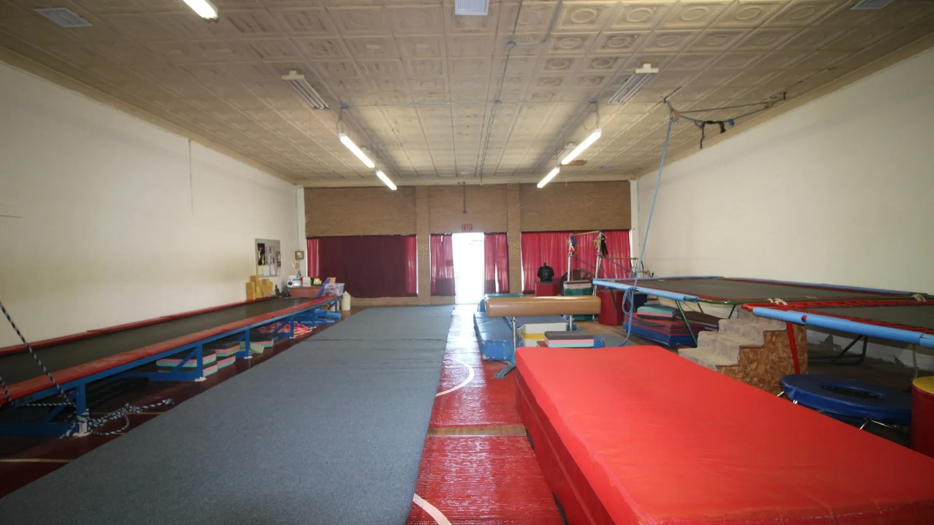 Business For Sale in Runnels County , 135 N Main Street, Winters, Texas 79567, 0, 0, Garage spaces, 0 Sqft, built in 1910, Preowned, mls#20901432, Real Estate Agent in Winters, Homes For Sale in Runnels county, Homes For Sale in Winters, Realtor in Winters Texas, Real Estate Brokerage Independent Realty Texas, Luminita Cordes Realtor