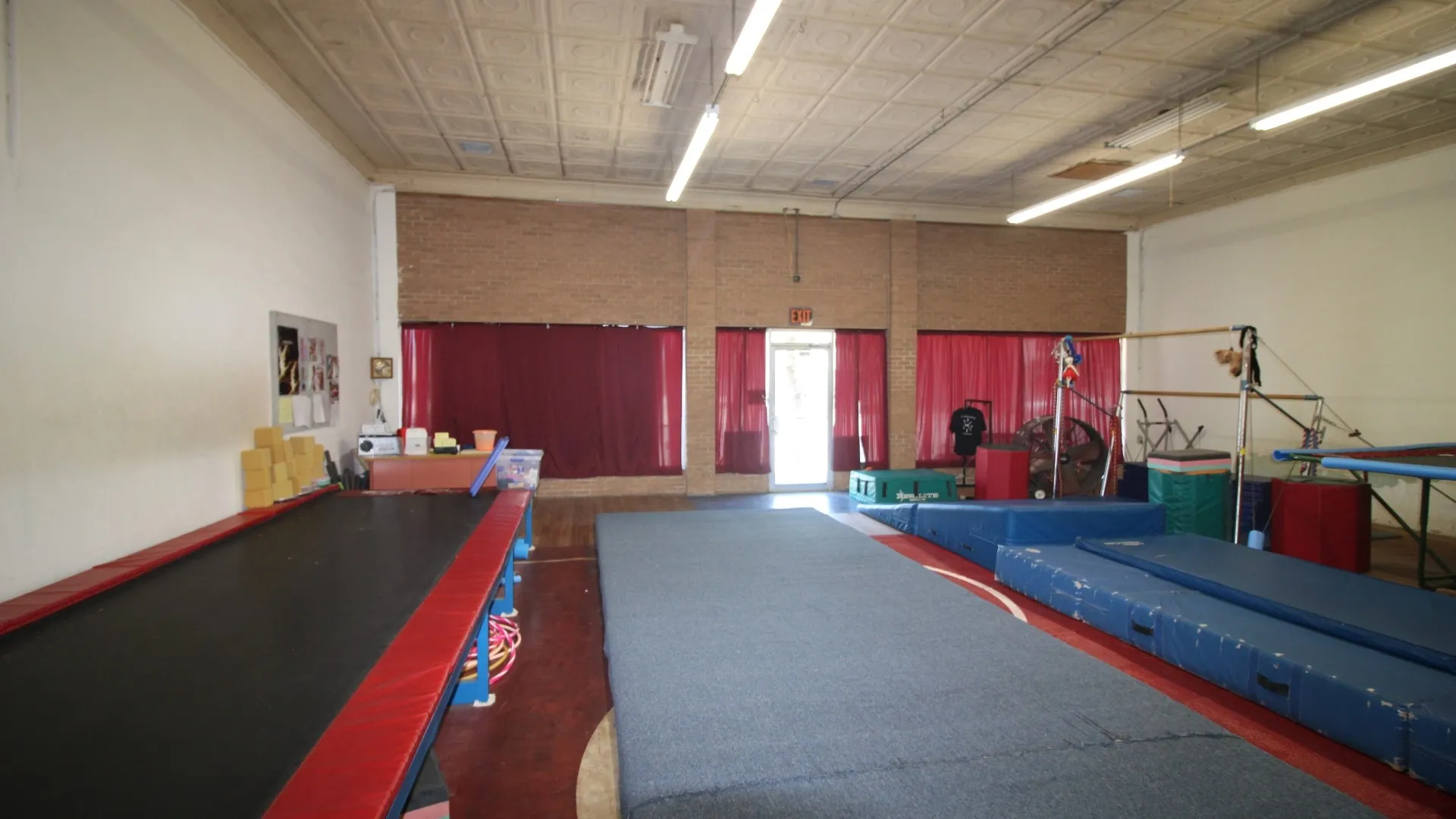 Business For Sale in Runnels County , 135 N Main Street, Winters, Texas 79567, 0, 0, Garage spaces, 0 Sqft, built in 1910, Preowned, mls#20901432, Real Estate Agent in Winters, Homes For Sale in Runnels county, Homes For Sale in Winters, Realtor in Winters Texas, Real Estate Brokerage Independent Realty Texas, Luminita Cordes Realtor