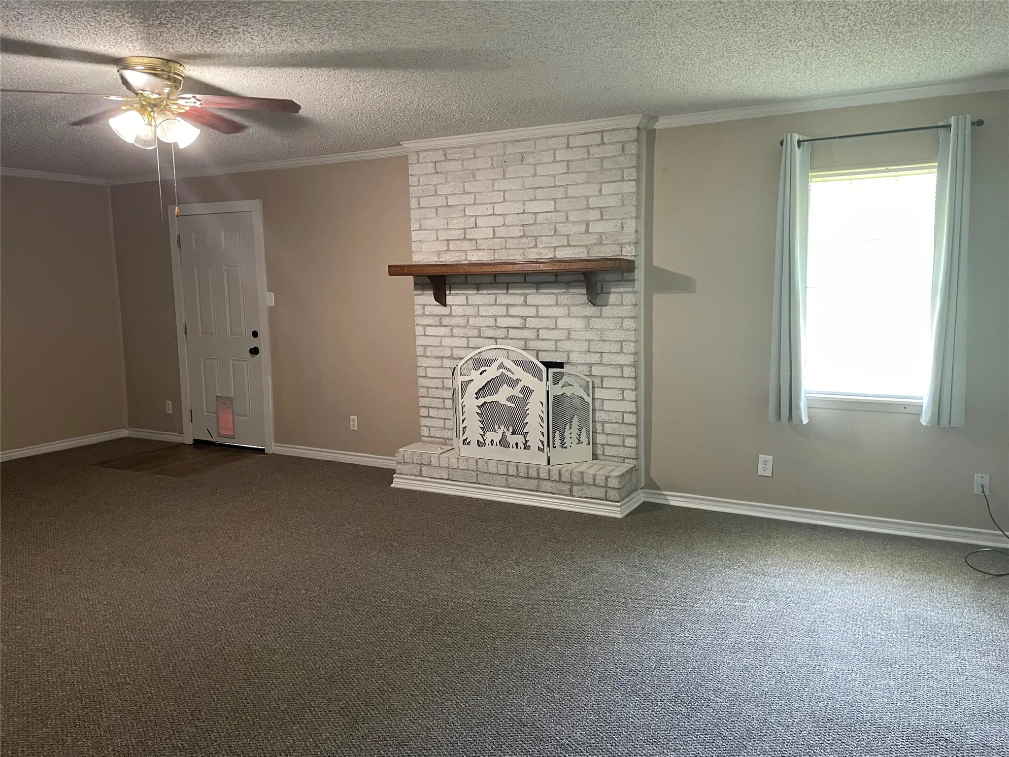 Single Family Residence For Sale in Limestone County , 717 Bluebonnet Street, Mexia, Texas 76667, 3 Bedroom, 2 Bathroom, Garage spaces, 1,892 Sqft, built in 1988, Preowned, mls#20903666, Real Estate Agent in Mexia, Homes For Sale in Limestone county, Homes For Sale in Mexia, Realtor in Mexia Texas, Real Estate Brokerage Independent Realty Texas, Luminita Cordes Realtor