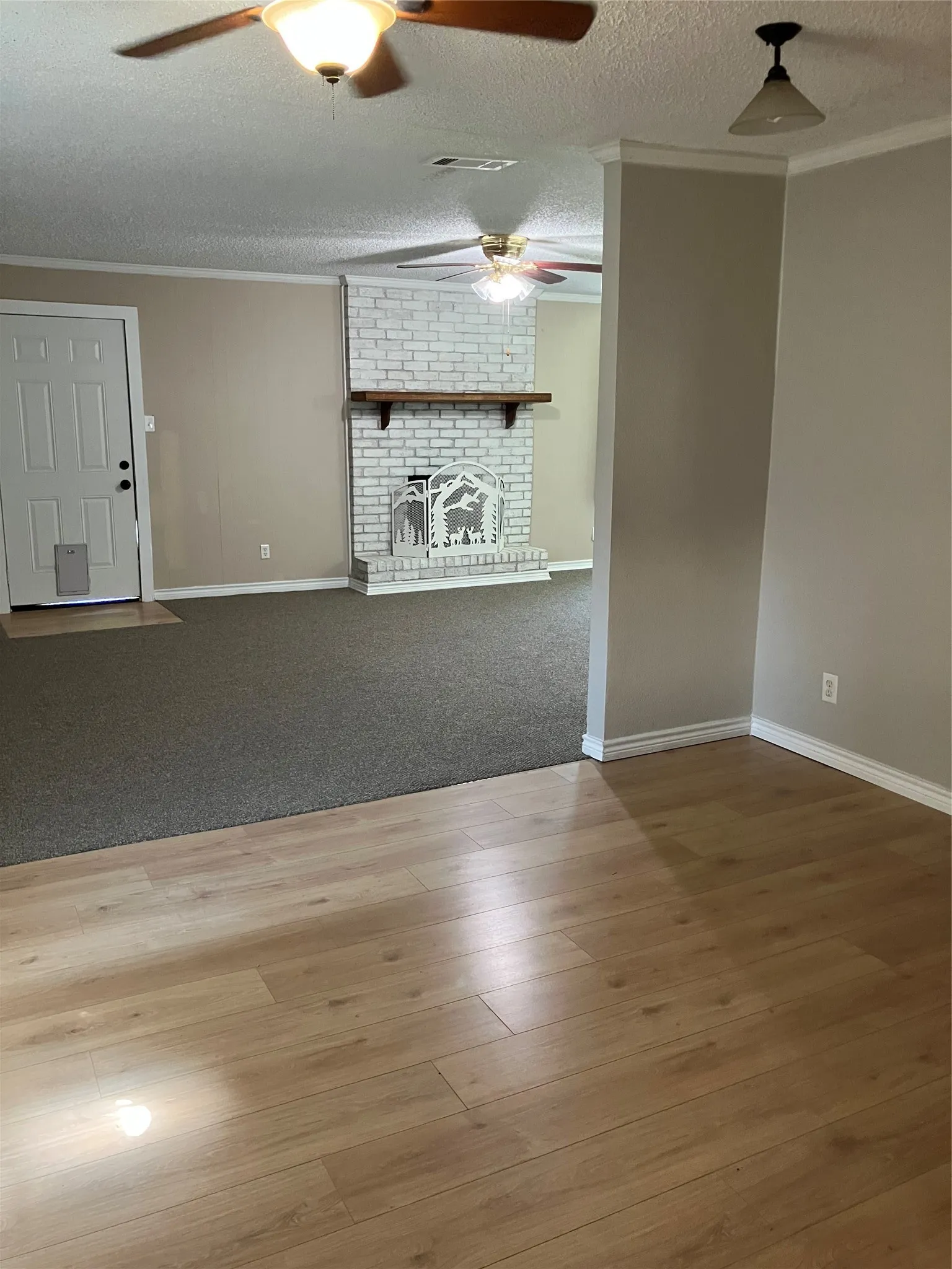 Single Family Residence For Sale in Limestone County , 717 Bluebonnet Street, Mexia, Texas 76667, 3 Bedroom, 2 Bathroom, Garage spaces, 1,892 Sqft, built in 1988, Preowned, mls#20903666, Real Estate Agent in Mexia, Homes For Sale in Limestone county, Homes For Sale in Mexia, Realtor in Mexia Texas, Real Estate Brokerage Independent Realty Texas, Luminita Cordes Realtor