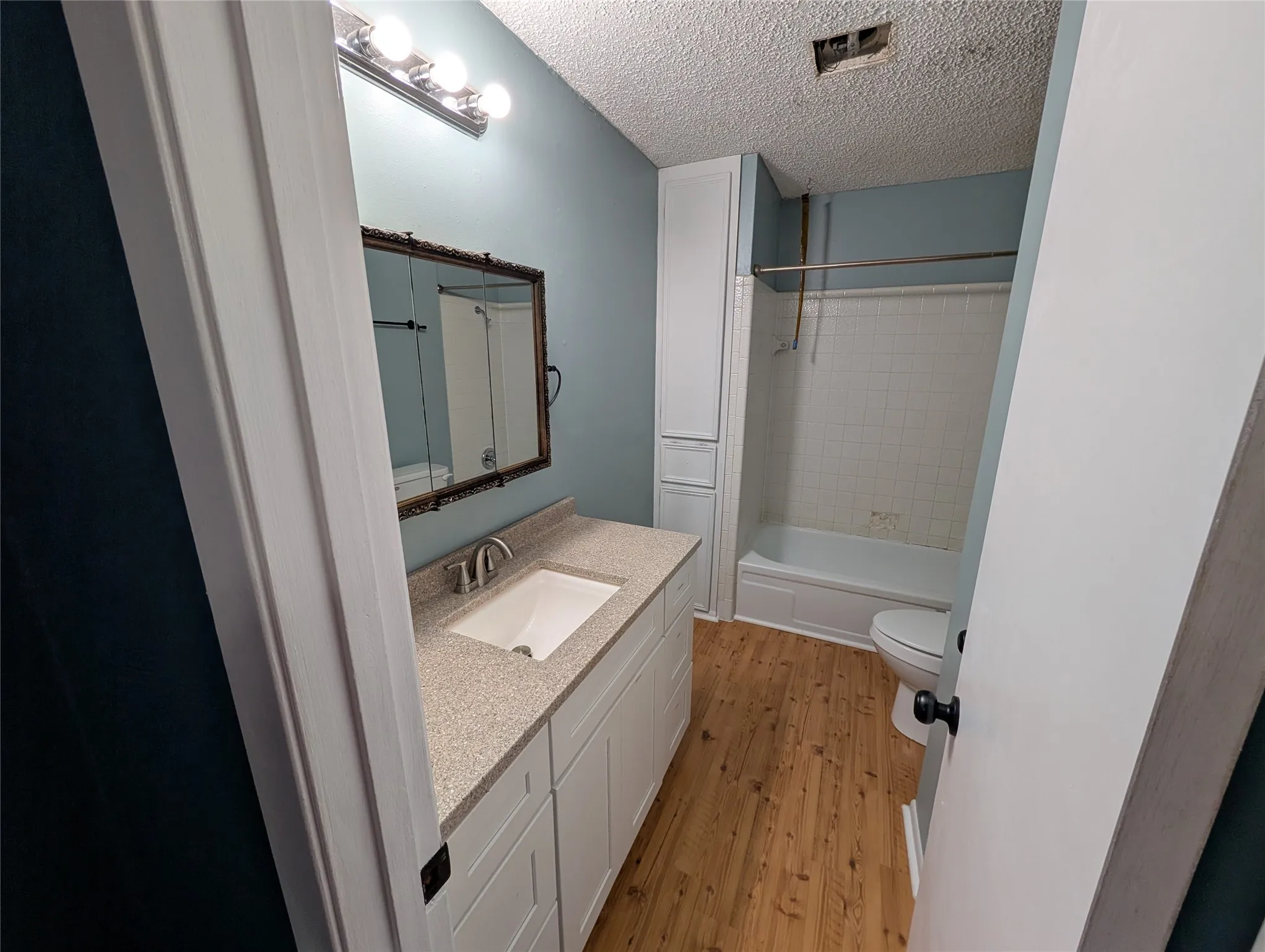 Single Family Residence For Sale in Limestone County , 717 Bluebonnet Street, Mexia, Texas 76667, 3 Bedroom, 2 Bathroom, Garage spaces, 1,892 Sqft, built in 1988, Preowned, mls#20903666, Real Estate Agent in Mexia, Homes For Sale in Limestone county, Homes For Sale in Mexia, Realtor in Mexia Texas, Real Estate Brokerage Independent Realty Texas, Luminita Cordes Realtor